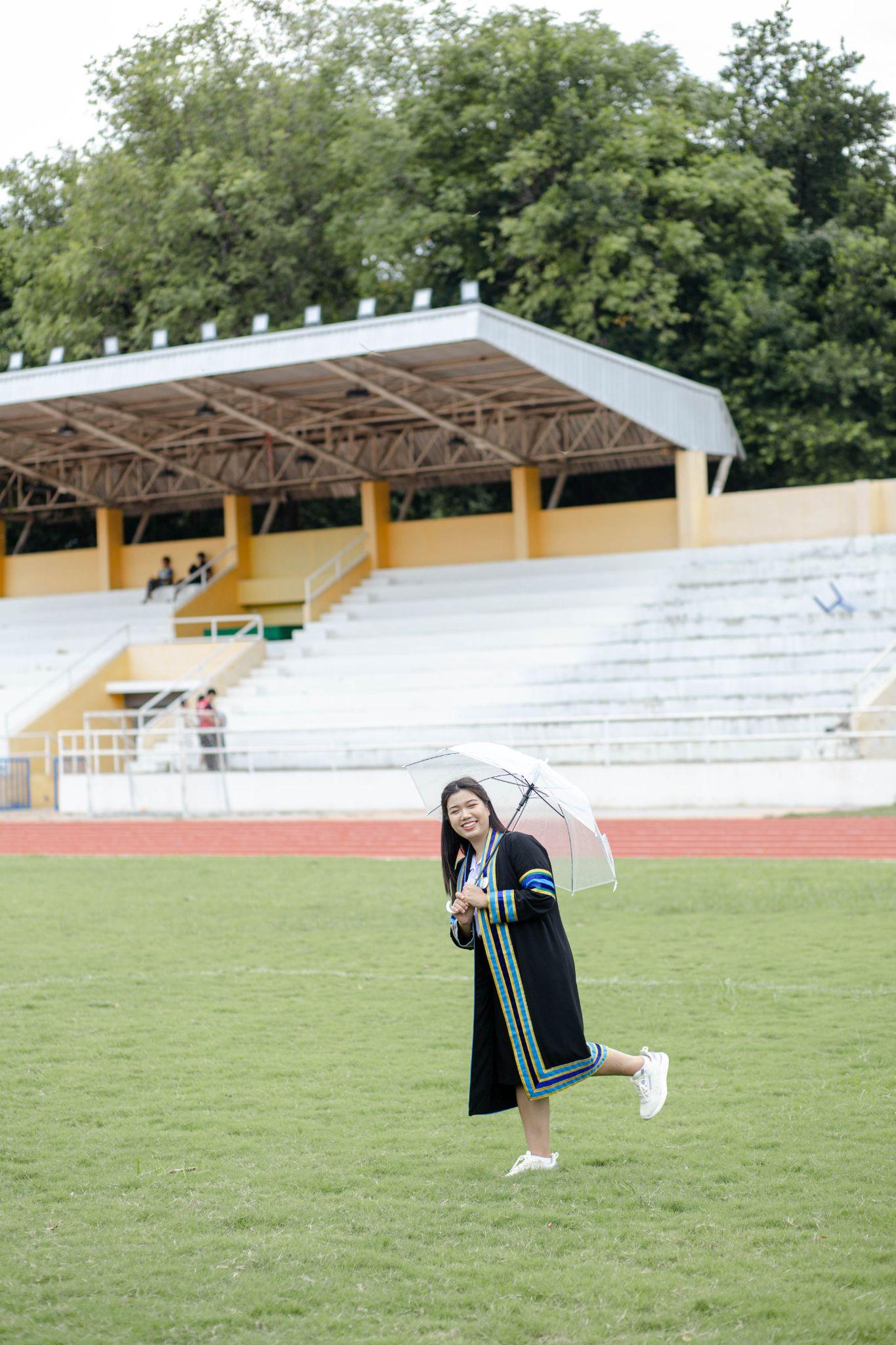 ผลงานรับปริญญา มหาวิทยาลัยราชภัฏหมู่บ้านจอมบึง โดย Kung thanat ภาพที่ 4