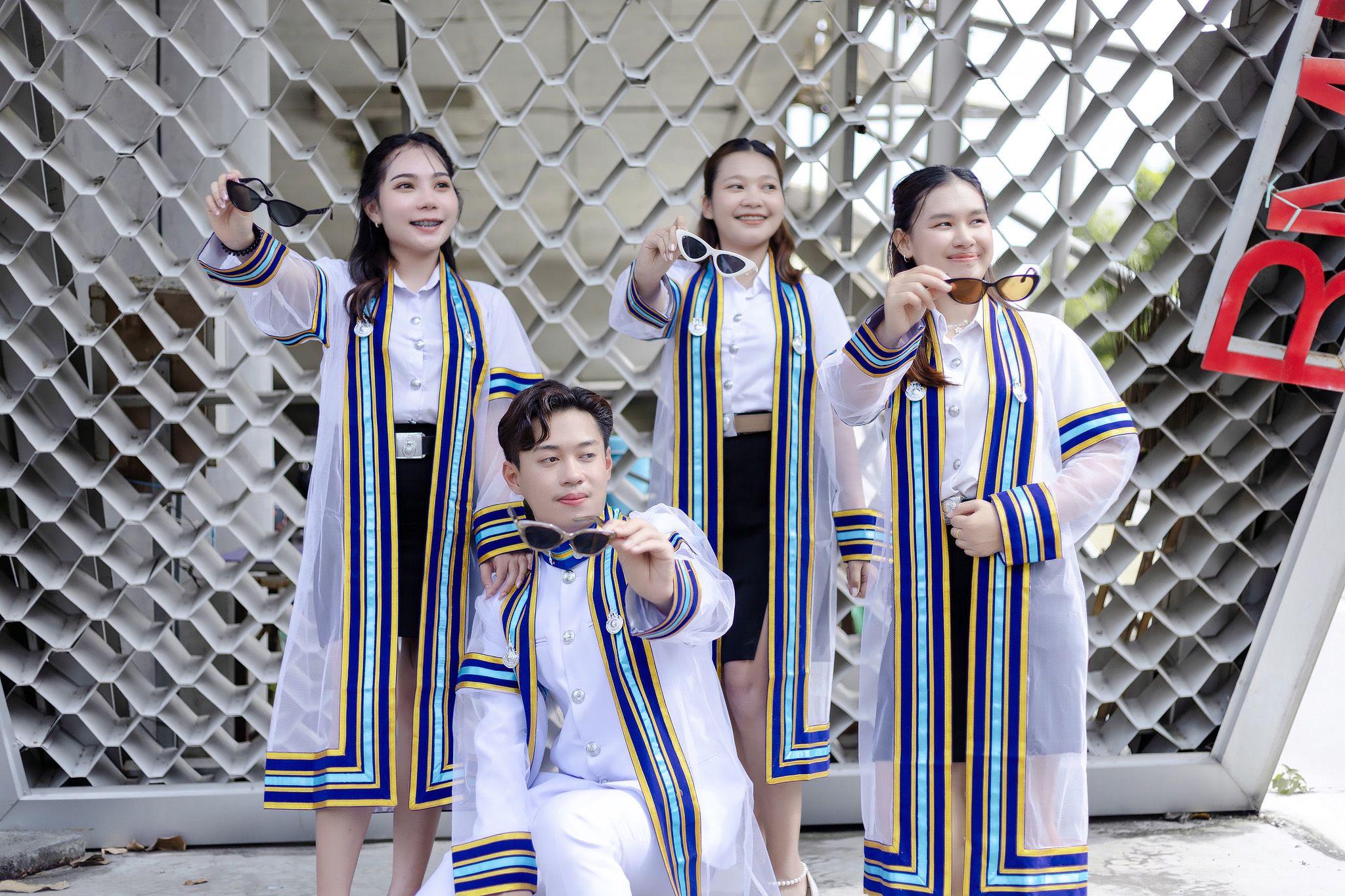 ผลงานรับปริญญา มหาวิทยาลัยเทคโนโลยีราชมงคลรัตนโกสินทร์ โดย Kung thanat ภาพที่ 12