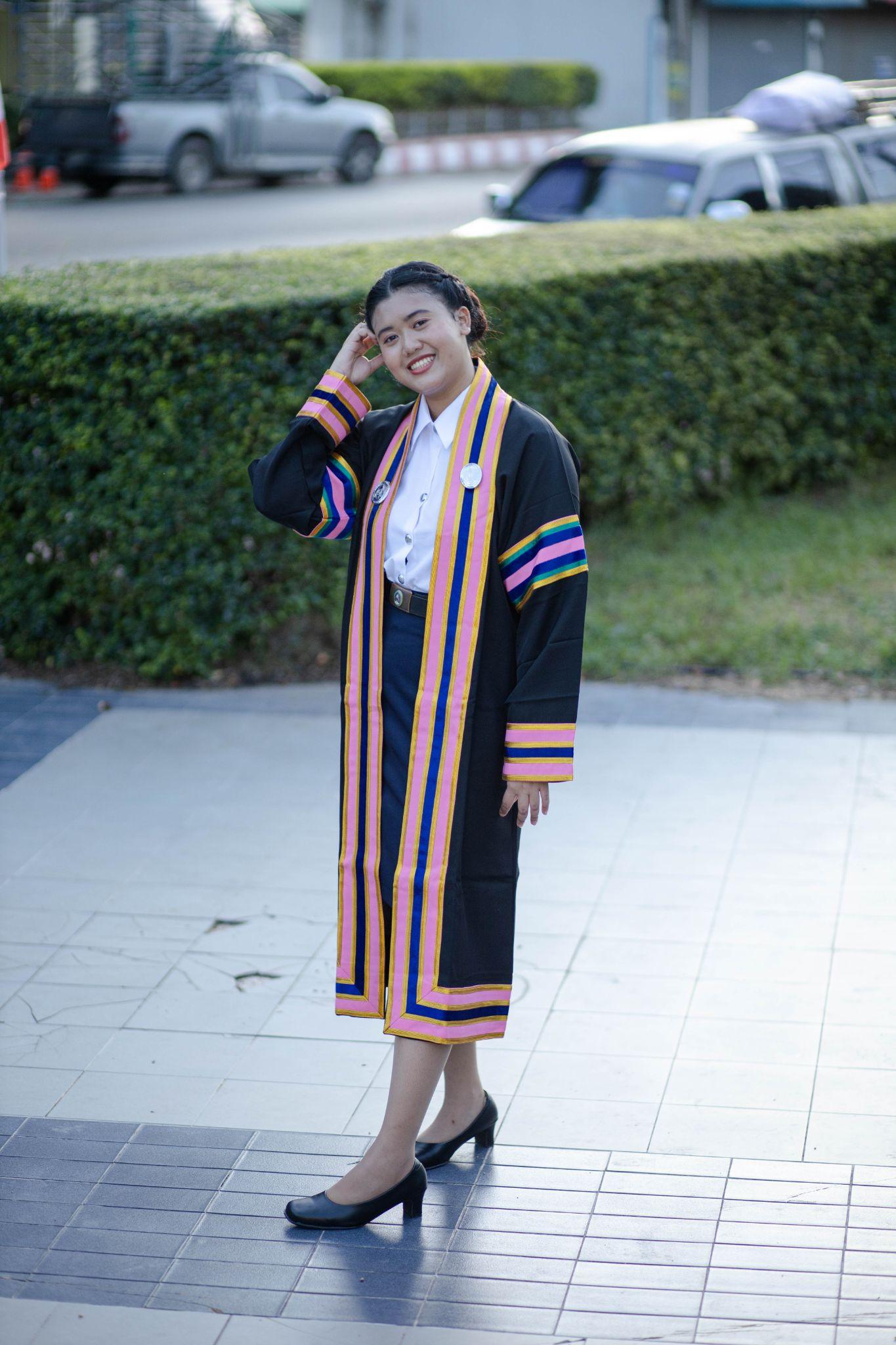 ผลงานรับปริญญา มหาวิทยาลัยราชภัฏหมู่บ้านจอมบึง โดย Kung thanat ภาพที่ 5