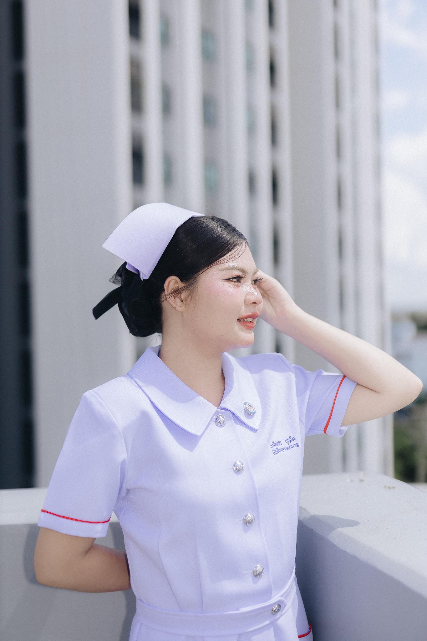 ผลงานรับปริญญา โดย OPP studio ภาพที่ 1