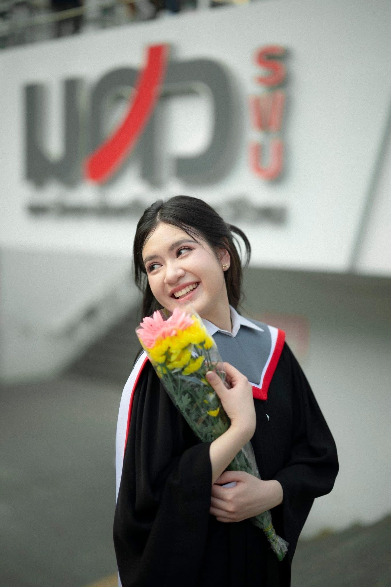 ผลงานรับปริญญา จุฬาลงกรณ์มหาวิทยาลัย โดย ANDA UT ภาพที่ 5