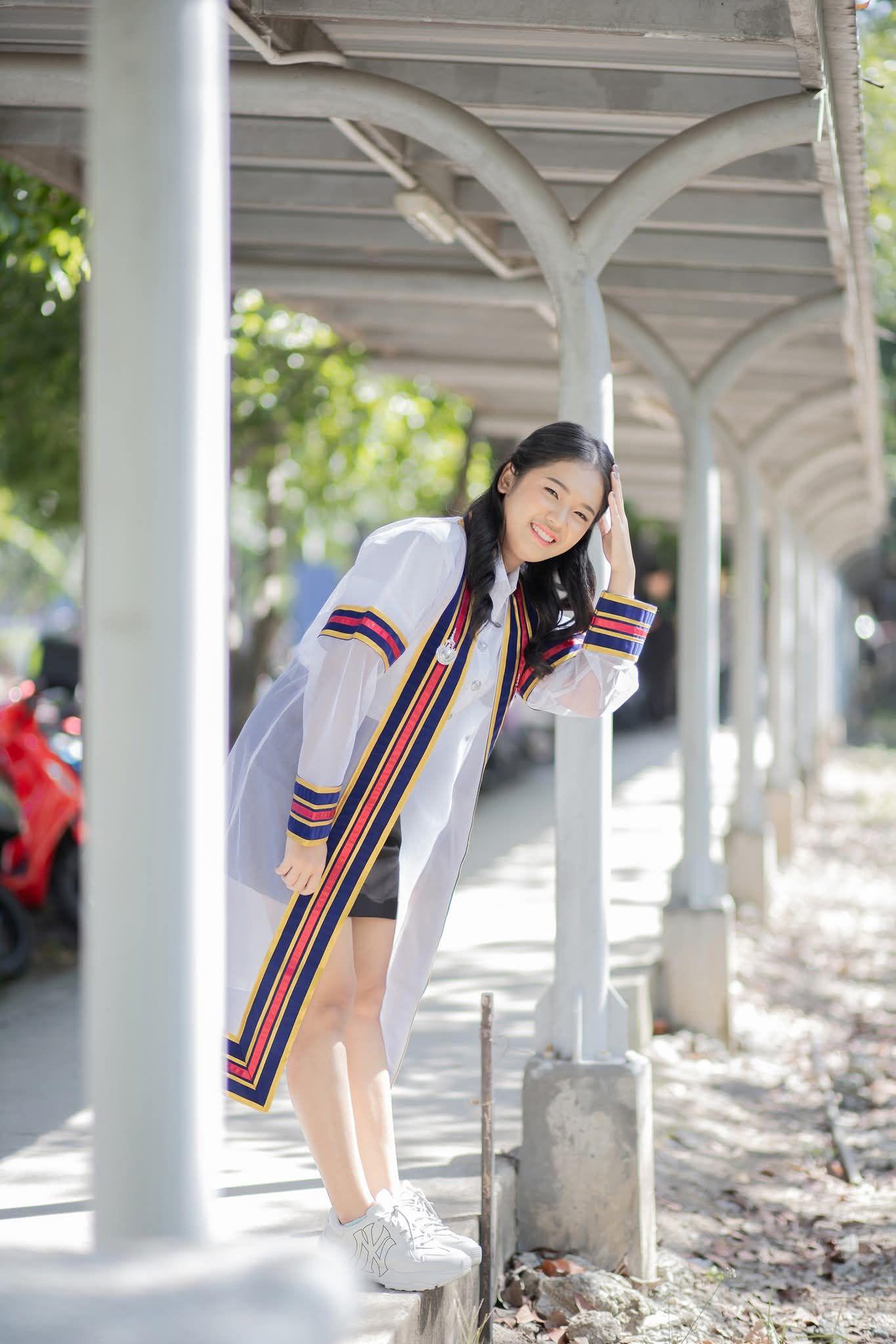 ผลงานรับปริญญา มหาวิทยาลัยเทคโนโลยีราชมงคลธัญบุรี โดย bb_pornchanok ภาพที่ 1