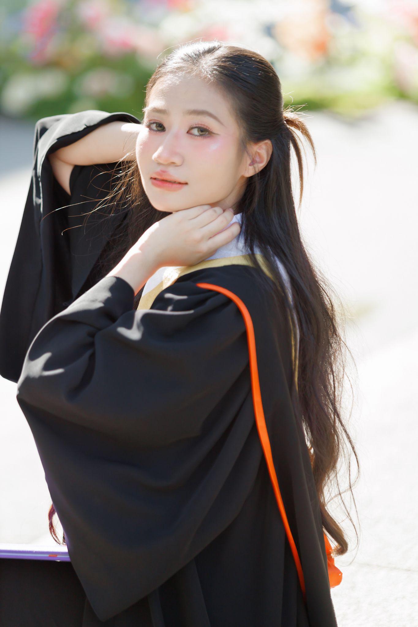 ผลงานรับปริญญา มหาวิทยาลัยกรุงเทพ โดย bb_pornchanok ภาพที่ 4