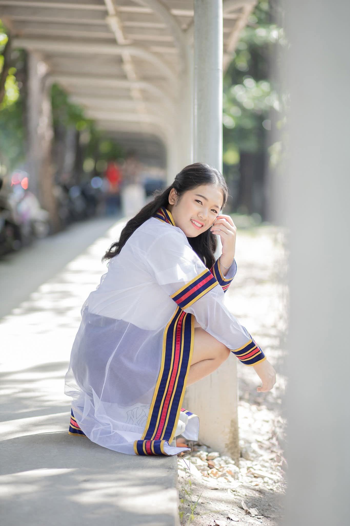 ผลงานรับปริญญา มหาวิทยาลัยเทคโนโลยีราชมงคลธัญบุรี โดย bb_pornchanok ภาพที่ 2