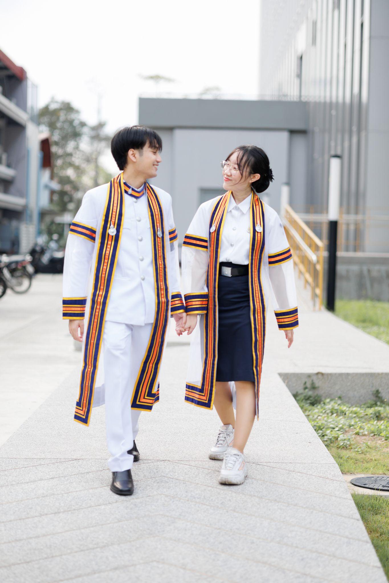 ผลงานรับปริญญา มหาวิทยาลัยเทคโนโลยีราชมงคลธัญบุรี โดย bb_pornchanok ภาพที่ 17
