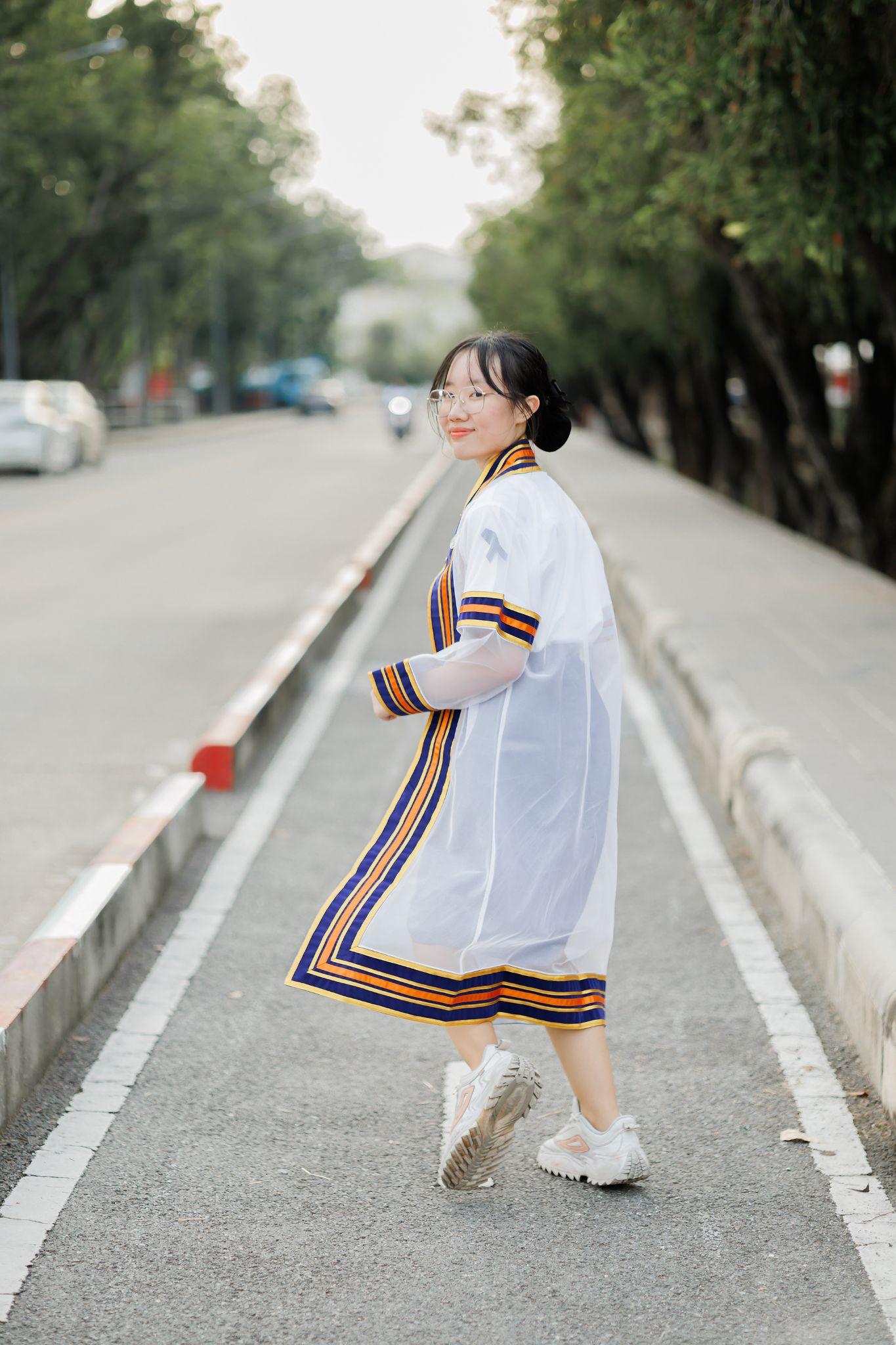 ผลงานรับปริญญา มหาวิทยาลัยเทคโนโลยีราชมงคลธัญบุรี โดย bb_pornchanok ภาพที่ 11