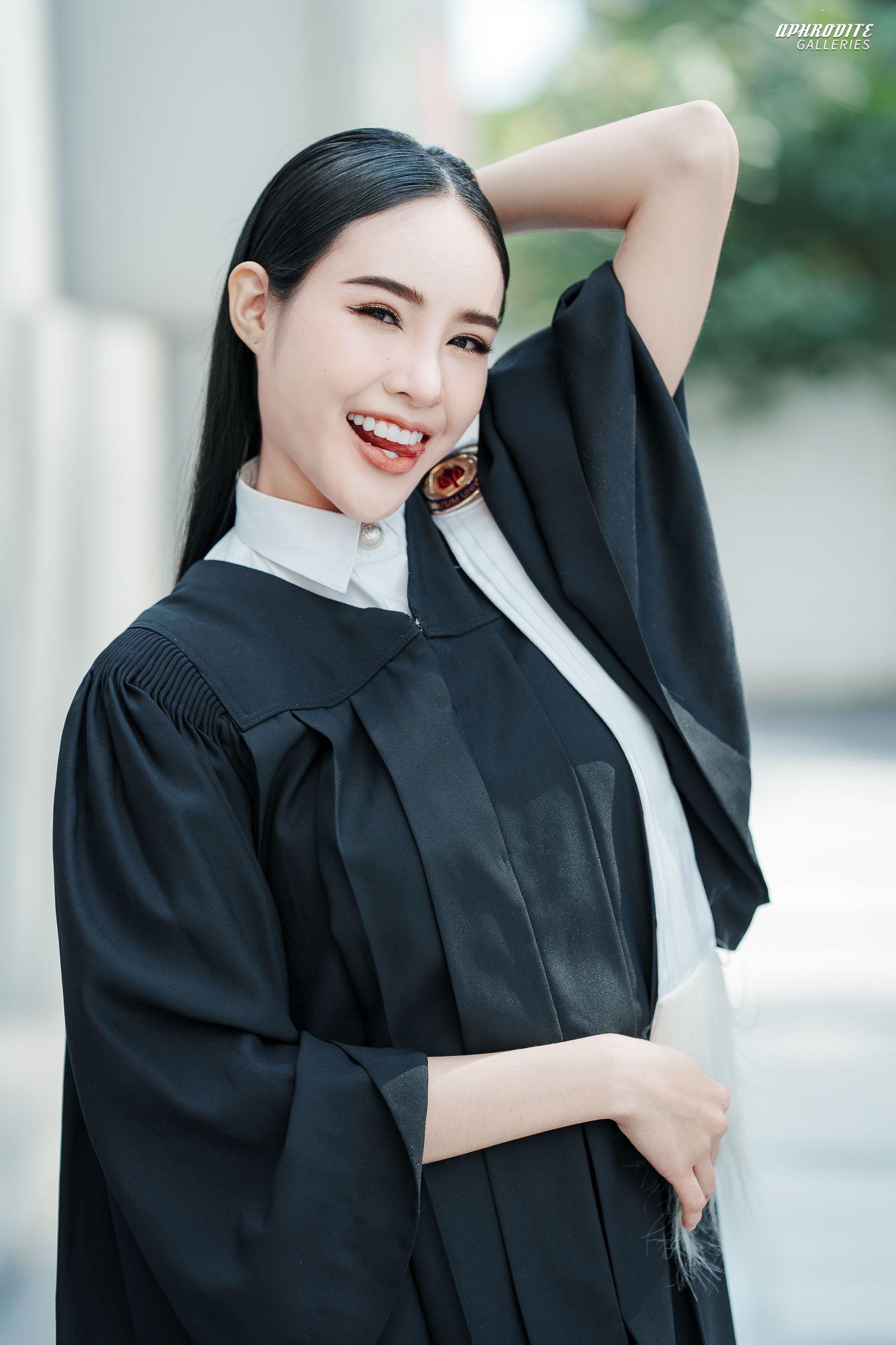 ผลงานรับปริญญา มหาวิทยาลัยศรีปทุม โดย APHRODITE GALLERIES ภาพที่ 1