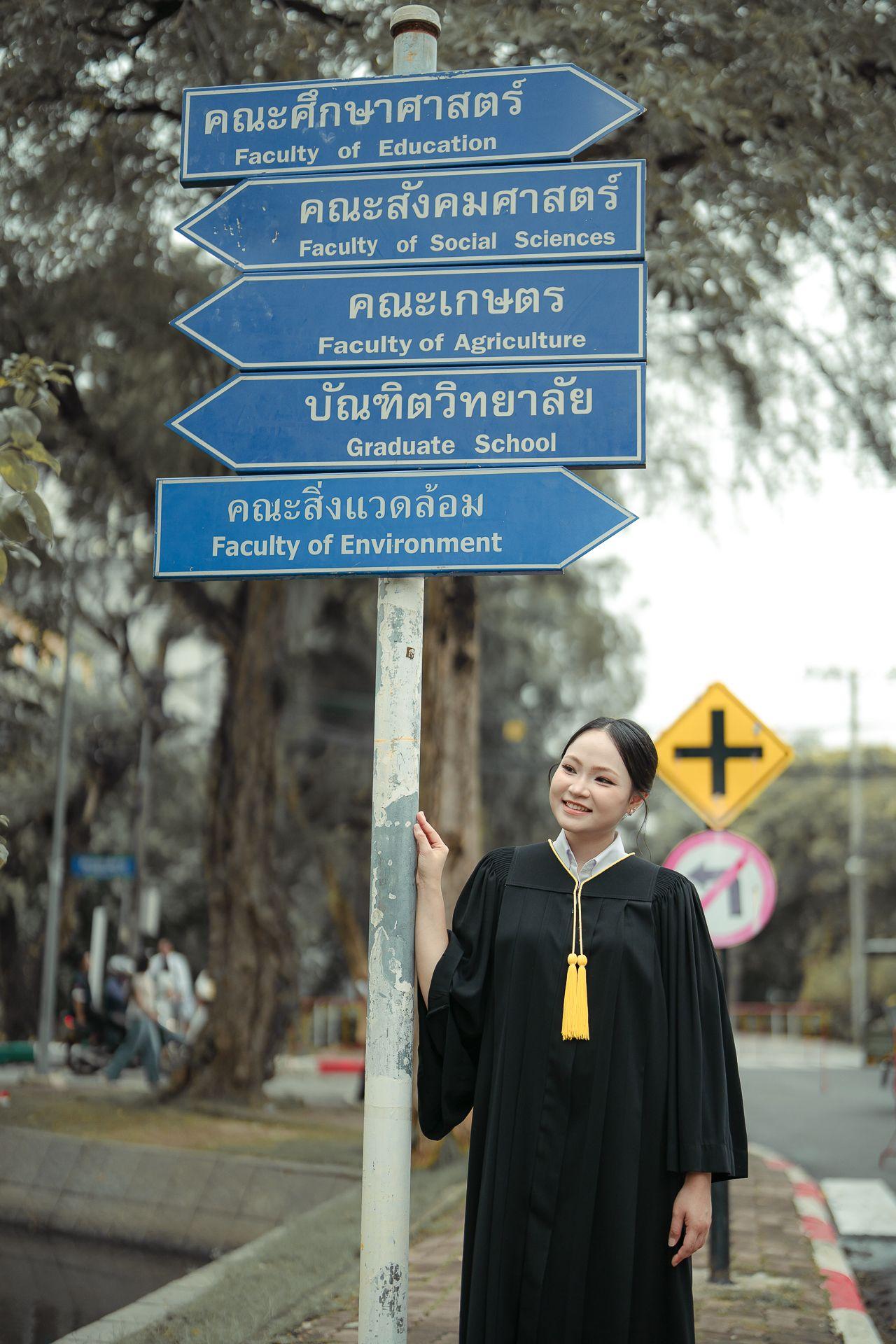 ผลงานรับปริญญา โดย APHRODITE GALLERIES ภาพที่ 12