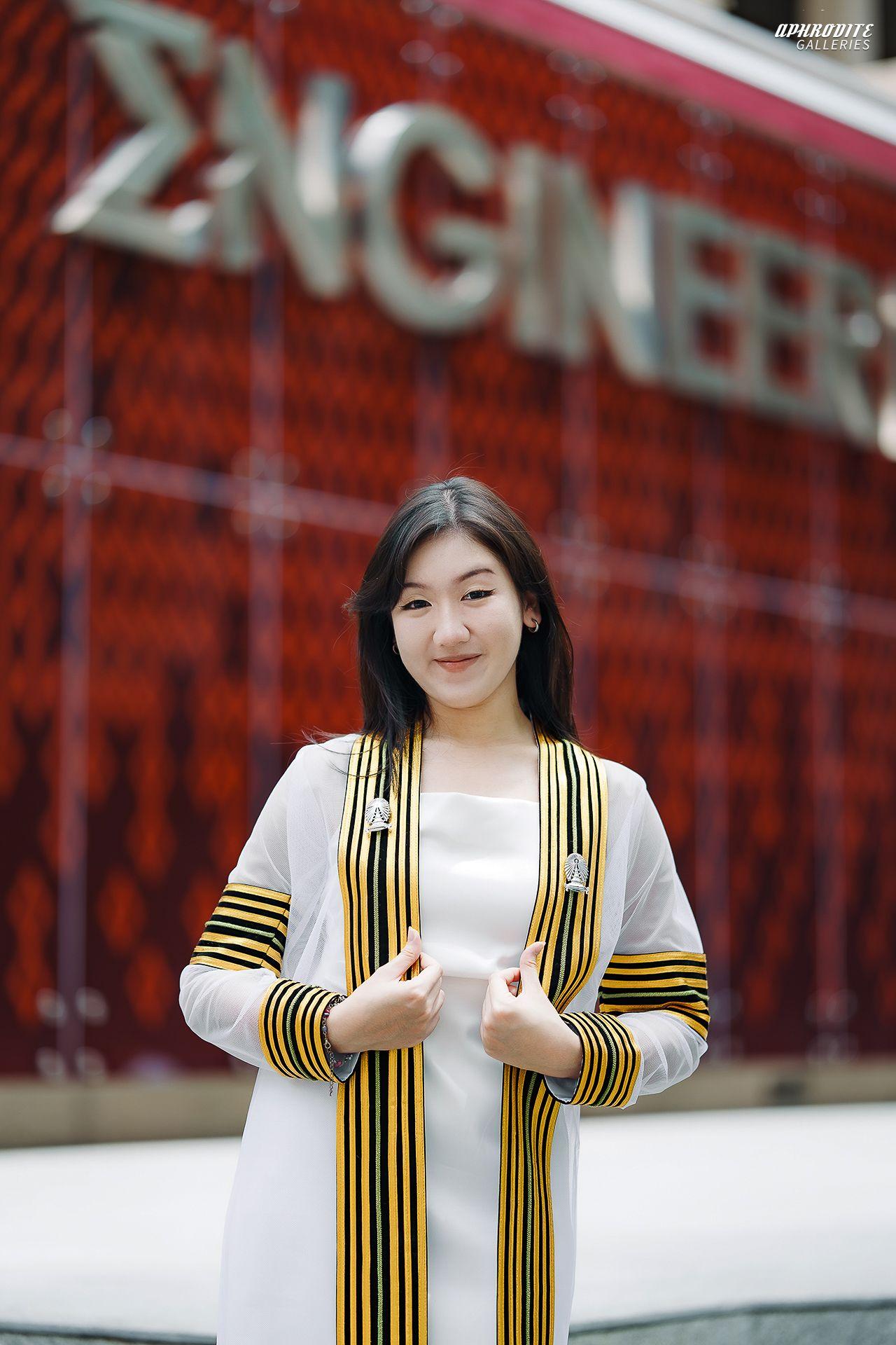 ผลงานรับปริญญา จุฬาลงกรณ์มหาวิทยาลัย โดย APHRODITE GALLERIES ภาพที่ 9