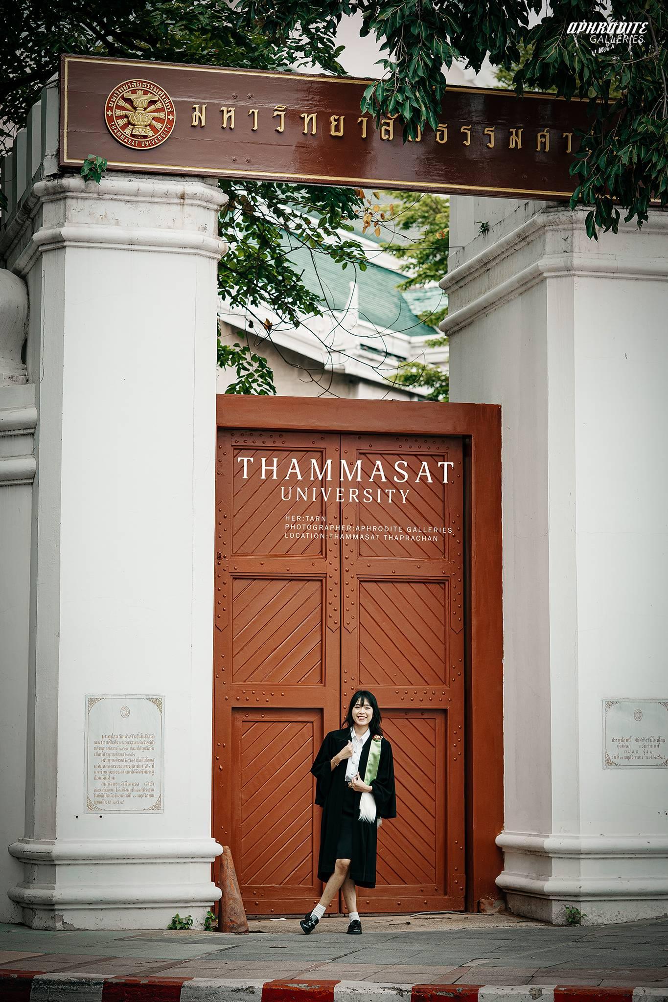 ผลงานรับปริญญา มหาวิทยาลัยธรรมศาสตร์ โดย APHRODITE GALLERIES ภาพที่ 2