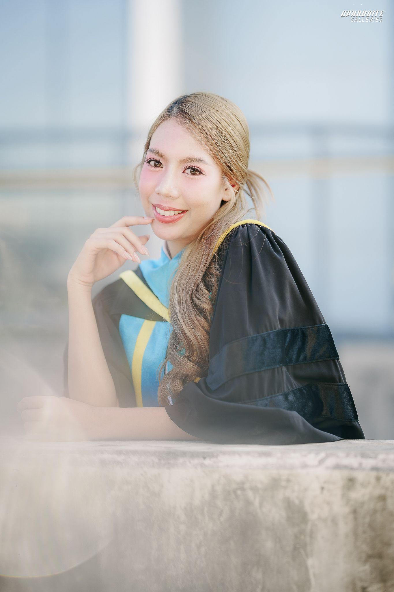 ผลงานรับปริญญา มหาวิทยาลัยหอการค้าไทย โดย APHRODITE GALLERIES ภาพที่ 9