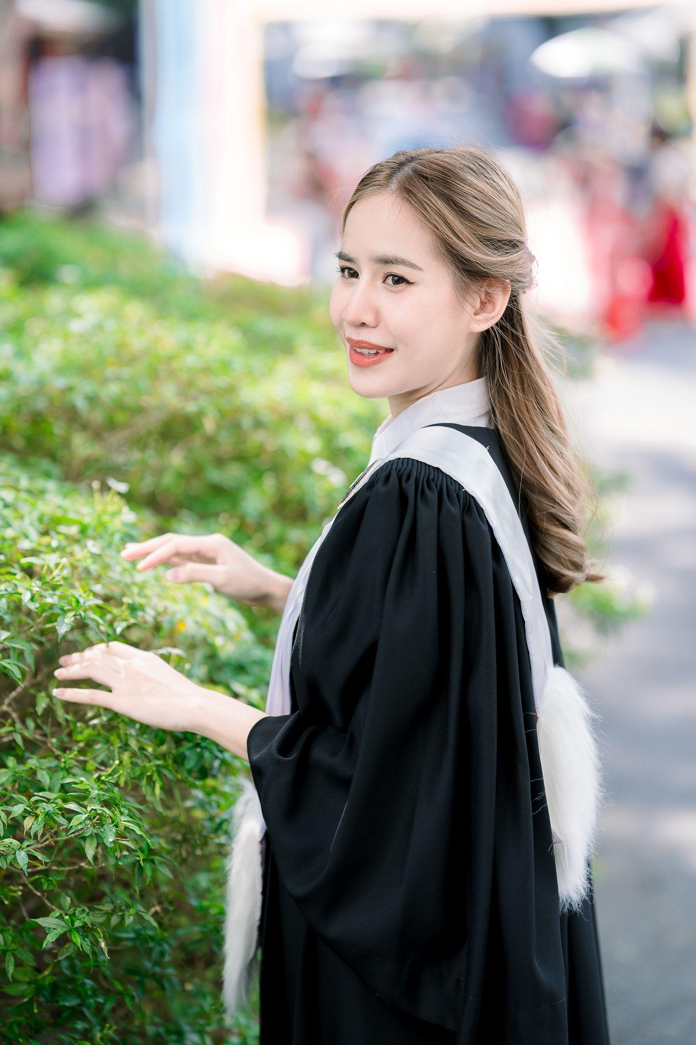 ผลงานรับปริญญา มหาวิทยาลัยศรีปทุม โดย APHRODITE GALLERIES ภาพที่ 16