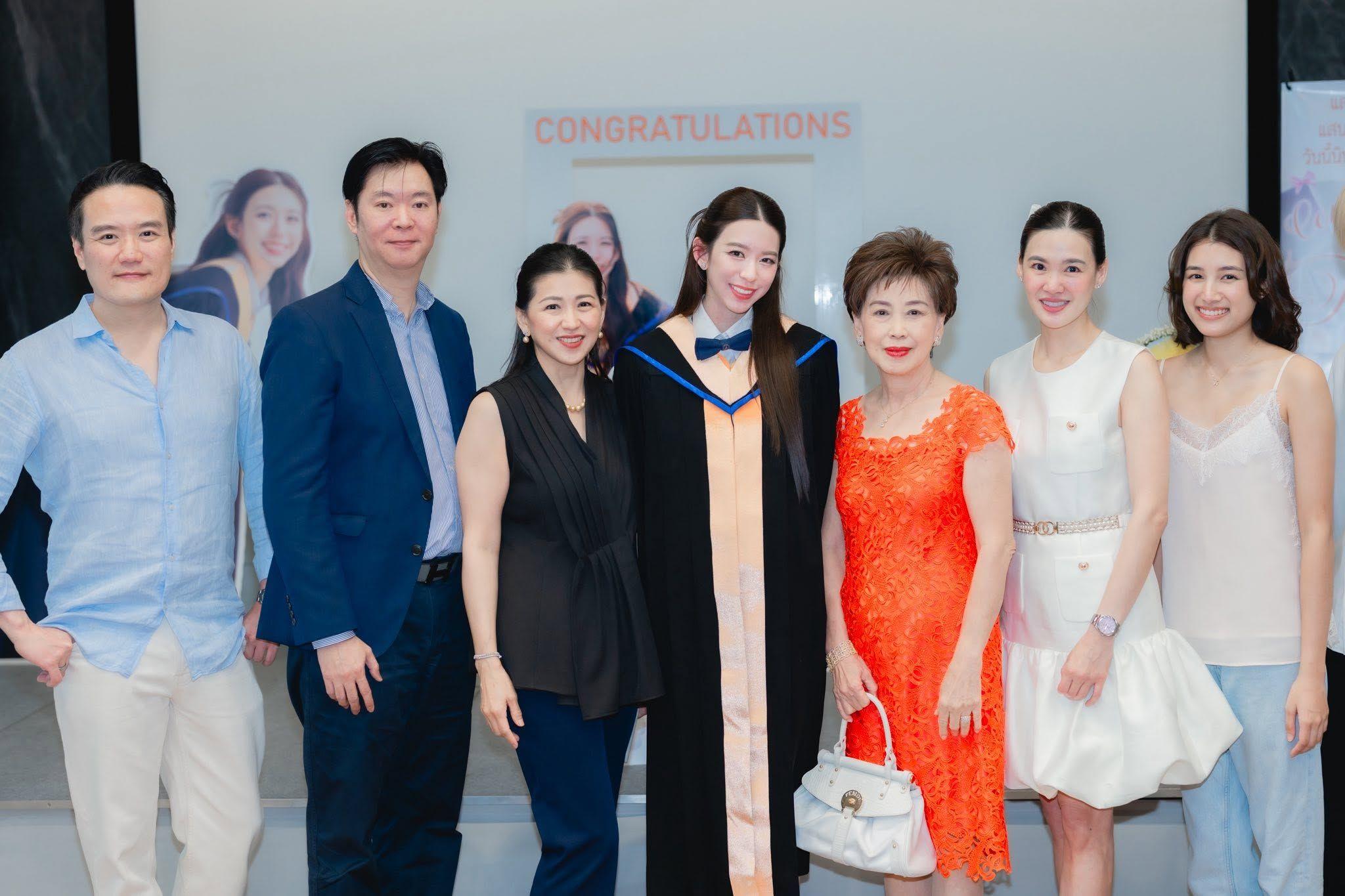 ผลงานรับปริญญา มหาวิทยาลัยมหิดล โดย JJ.Buddy Photographer ภาพที่ 19