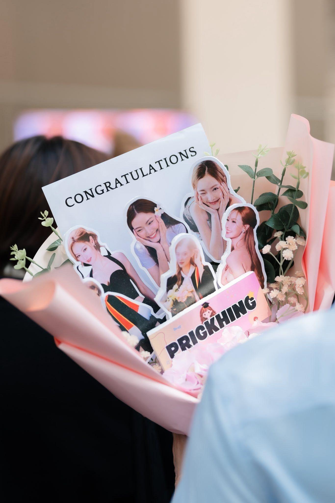 ผลงานรับปริญญา มหาวิทยาลัยธรรมศาสตร์ โดย JJ.Buddy Photographer ภาพที่ 5