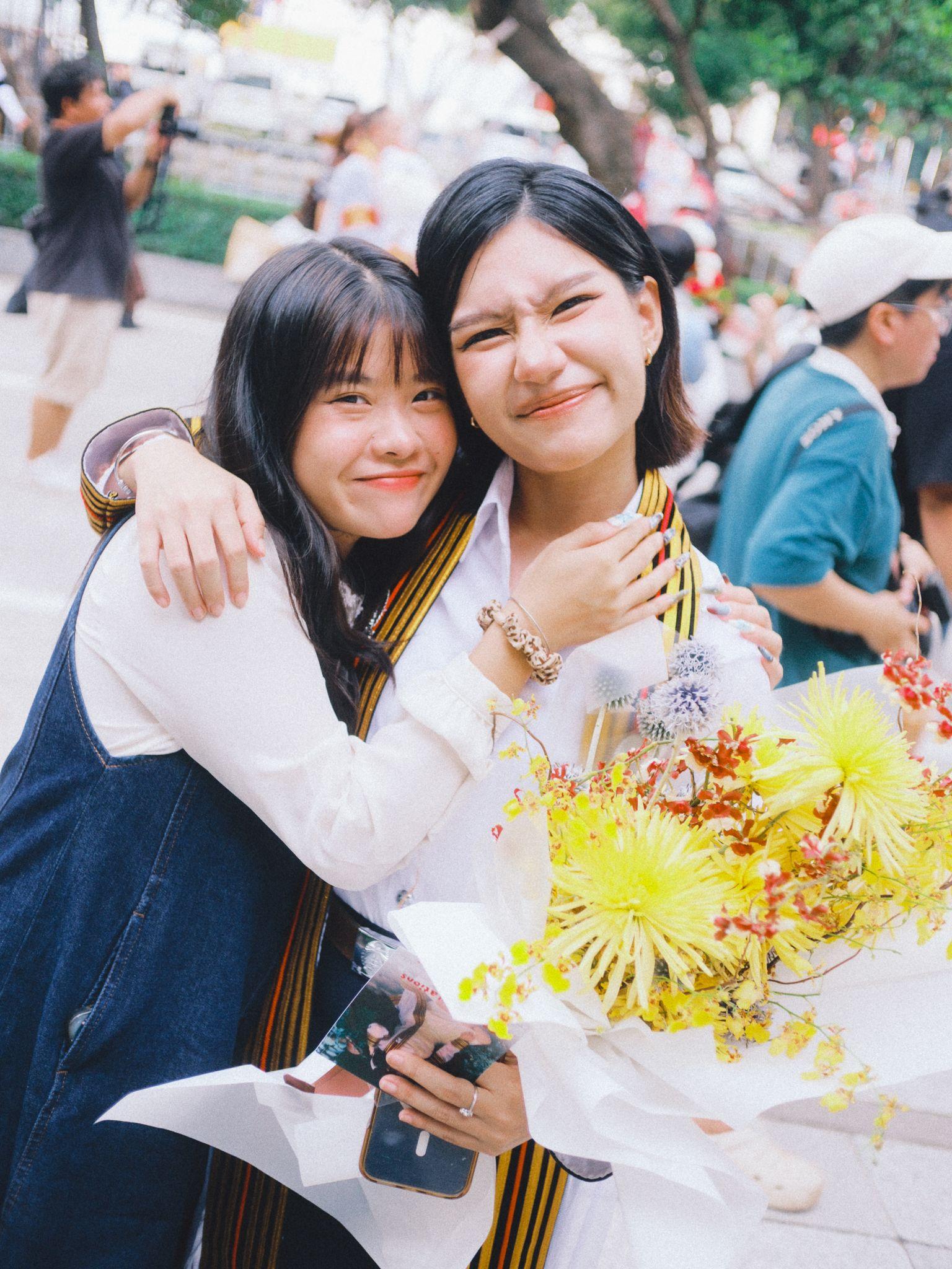 ผลงานรับปริญญา จุฬาลงกรณ์มหาวิทยาลัย โดย riz ภาพที่ 7