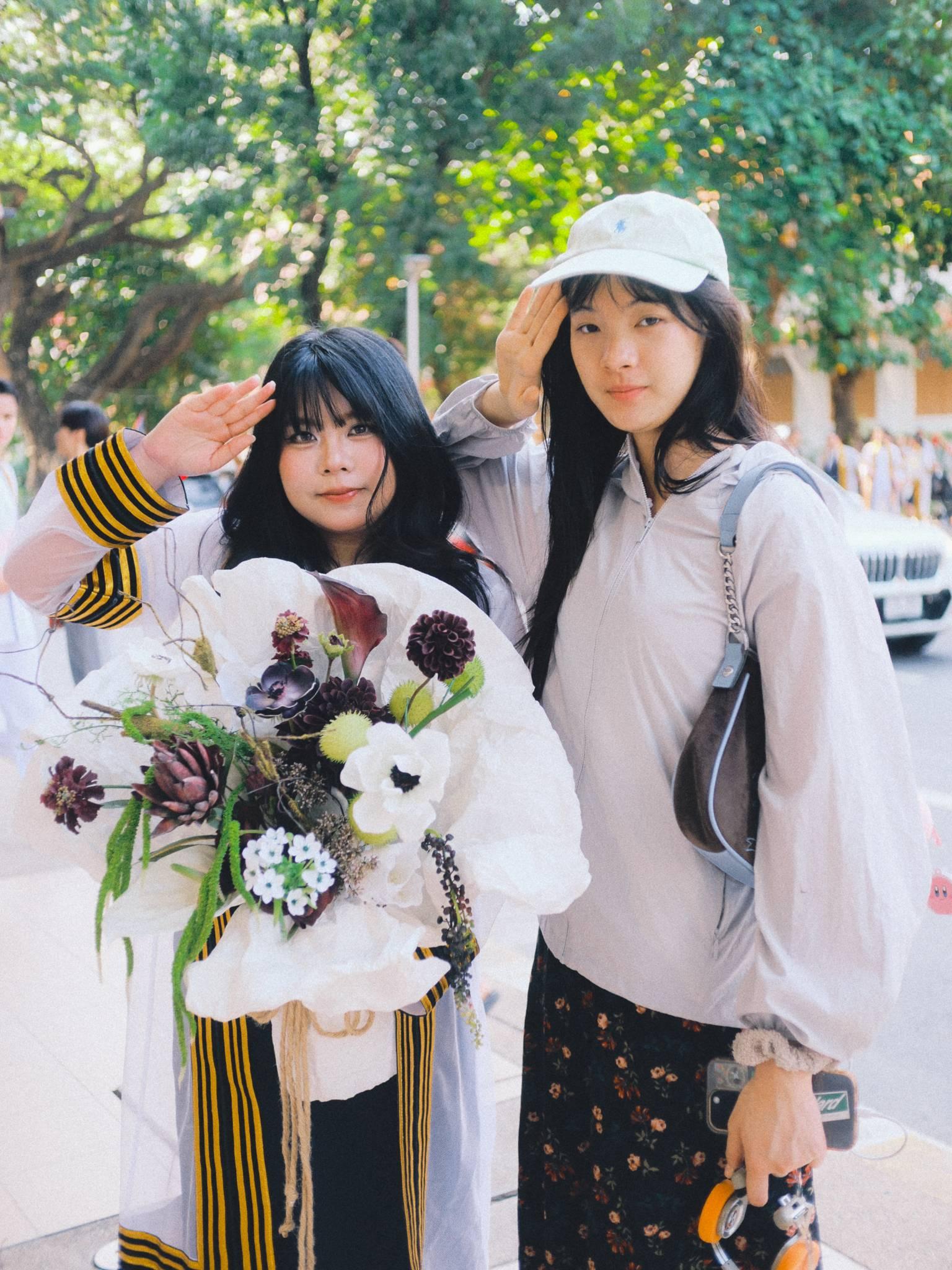 ผลงานรับปริญญา จุฬาลงกรณ์มหาวิทยาลัย โดย riz ภาพที่ 8