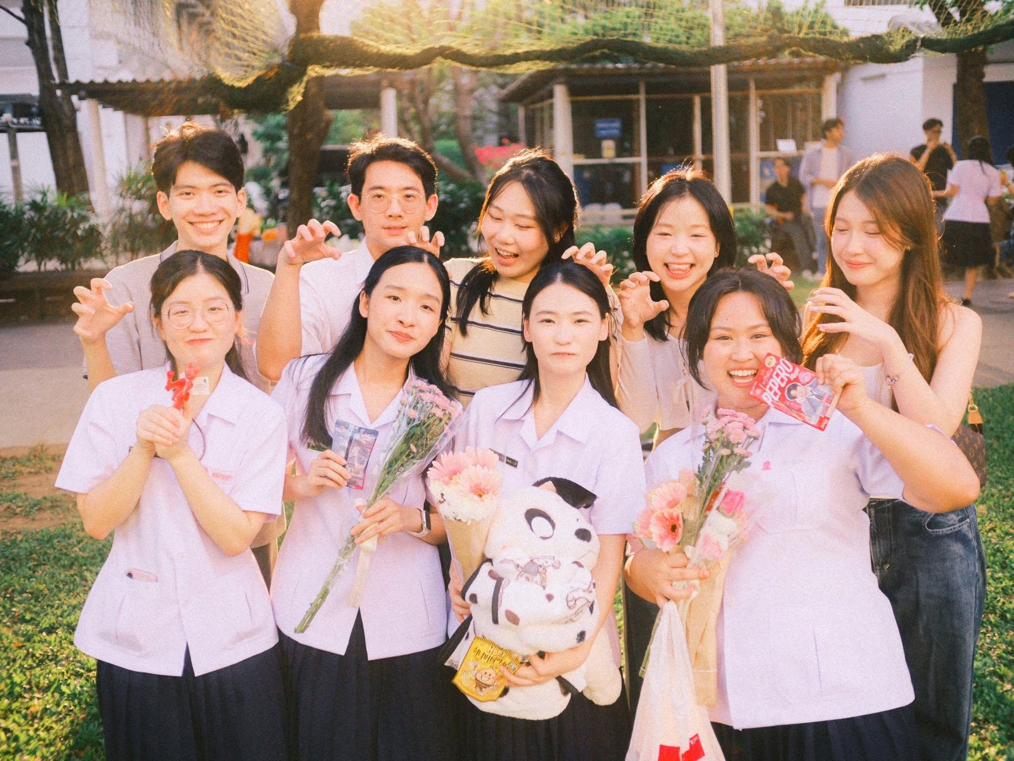 ผลงานรับปริญญา จุฬาลงกรณ์มหาวิทยาลัย โดย riz ภาพที่ 15