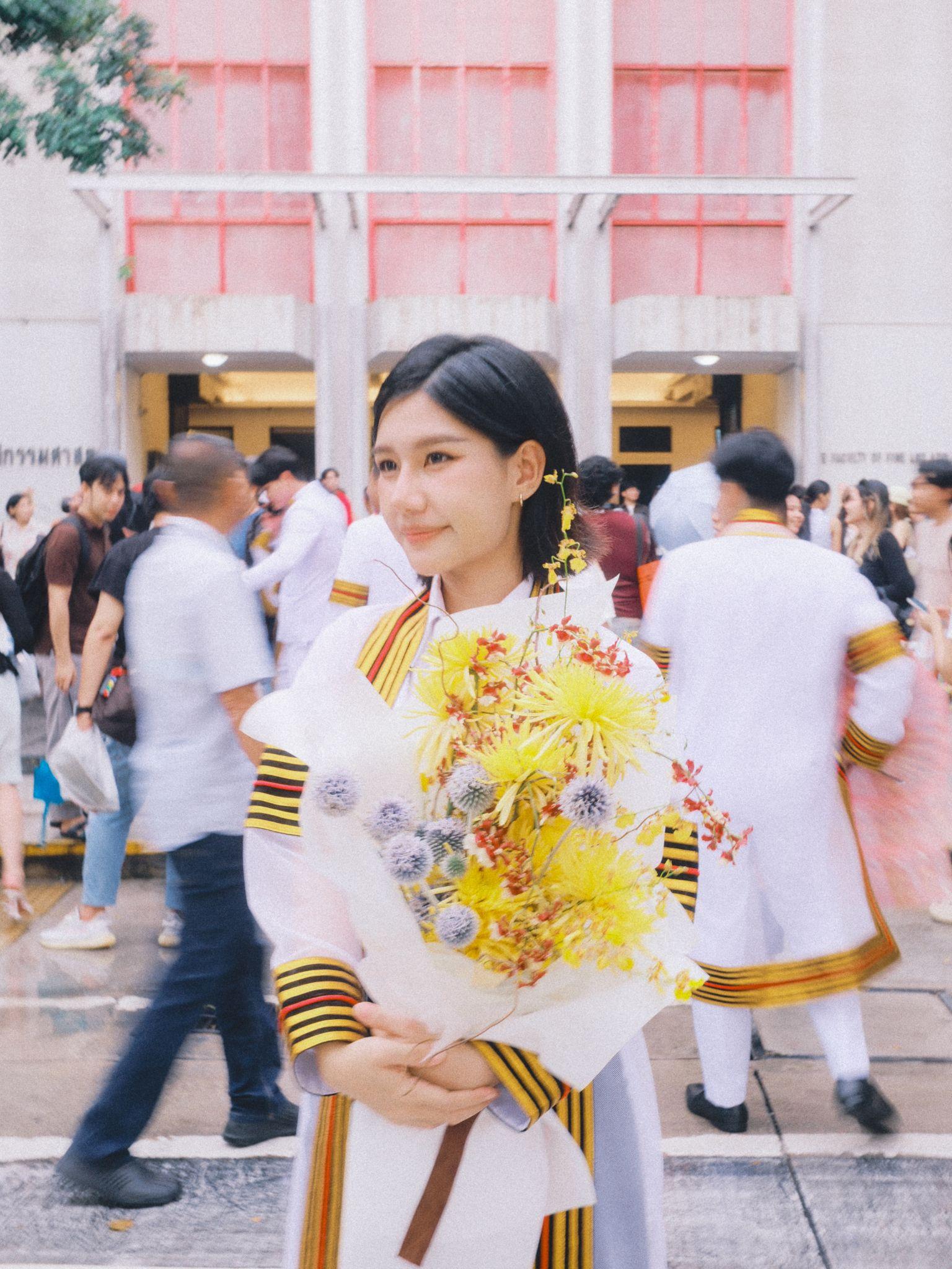 ผลงานรับปริญญา จุฬาลงกรณ์มหาวิทยาลัย โดย riz ภาพที่ 11