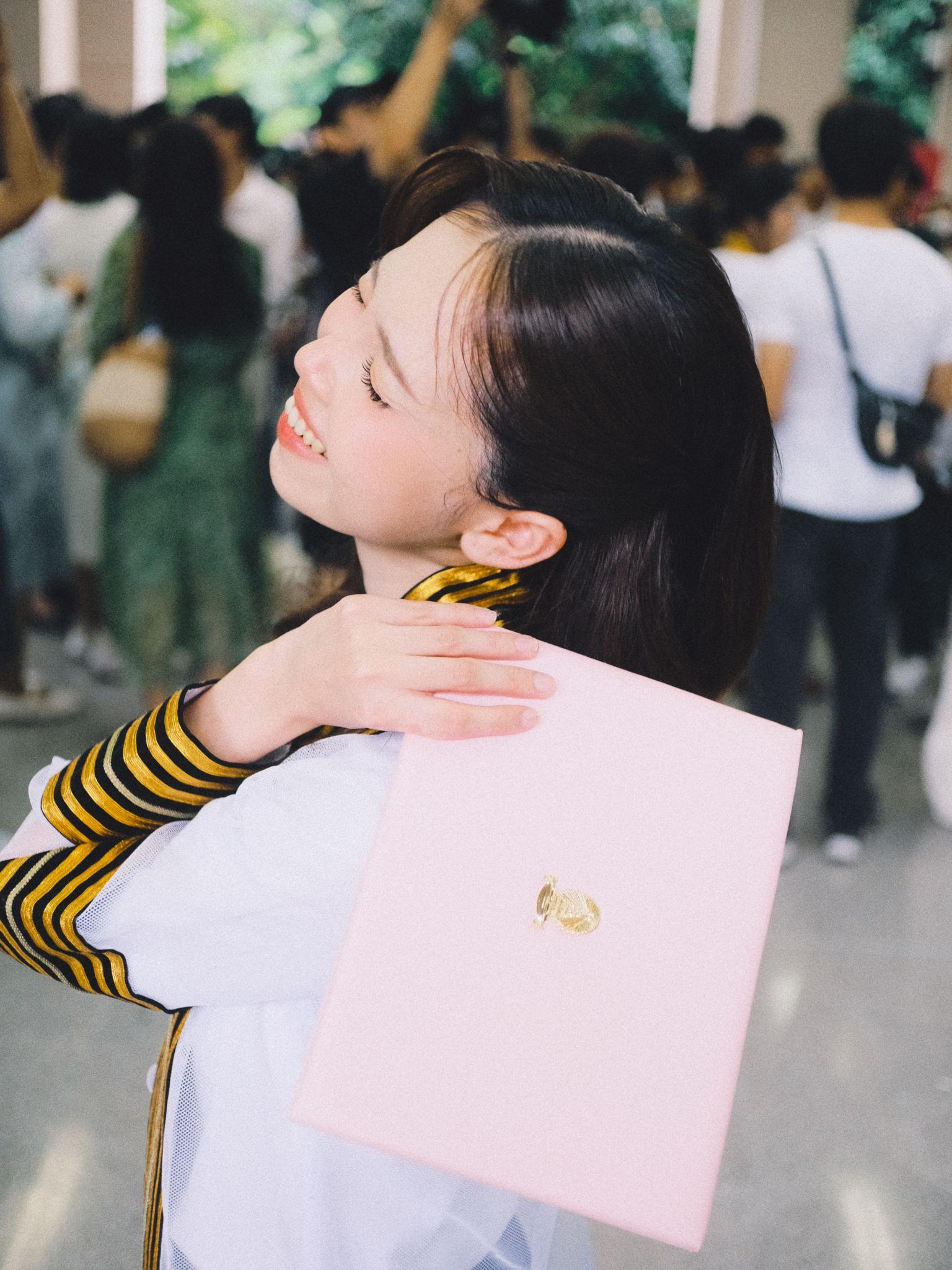 ผลงานรับปริญญา จุฬาลงกรณ์มหาวิทยาลัย โดย riz ภาพที่ 4