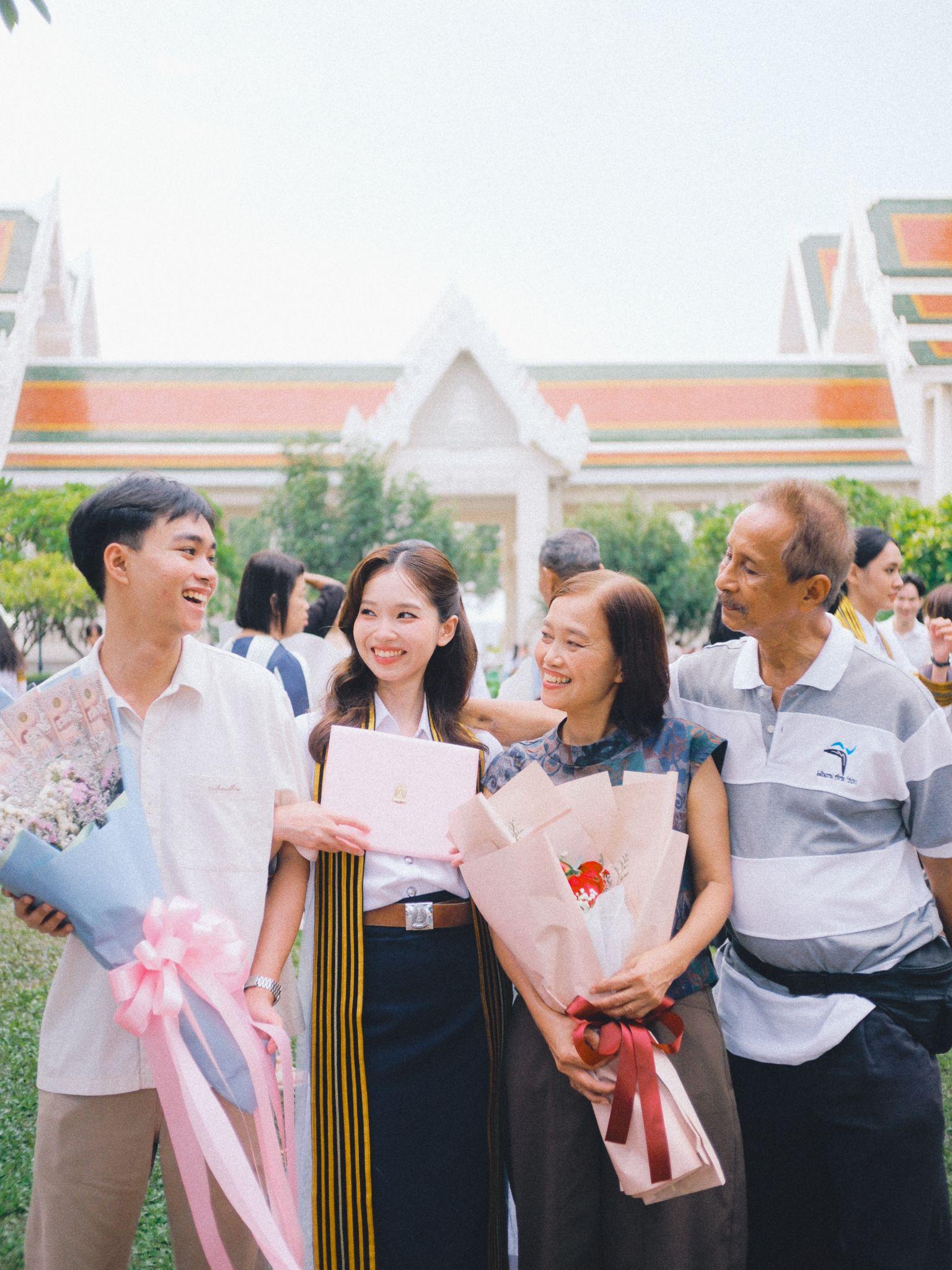 ผลงานรับปริญญา จุฬาลงกรณ์มหาวิทยาลัย โดย riz ภาพที่ 5