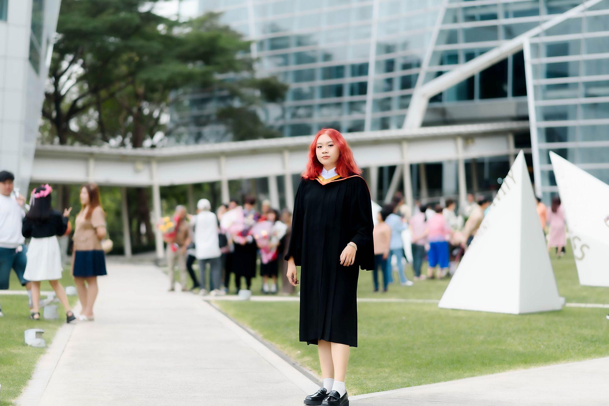ผลงานรับปริญญา มหาวิทยาลัยกรุงเทพ โดย ARTT FOTOGRAPH ภาพที่ 1