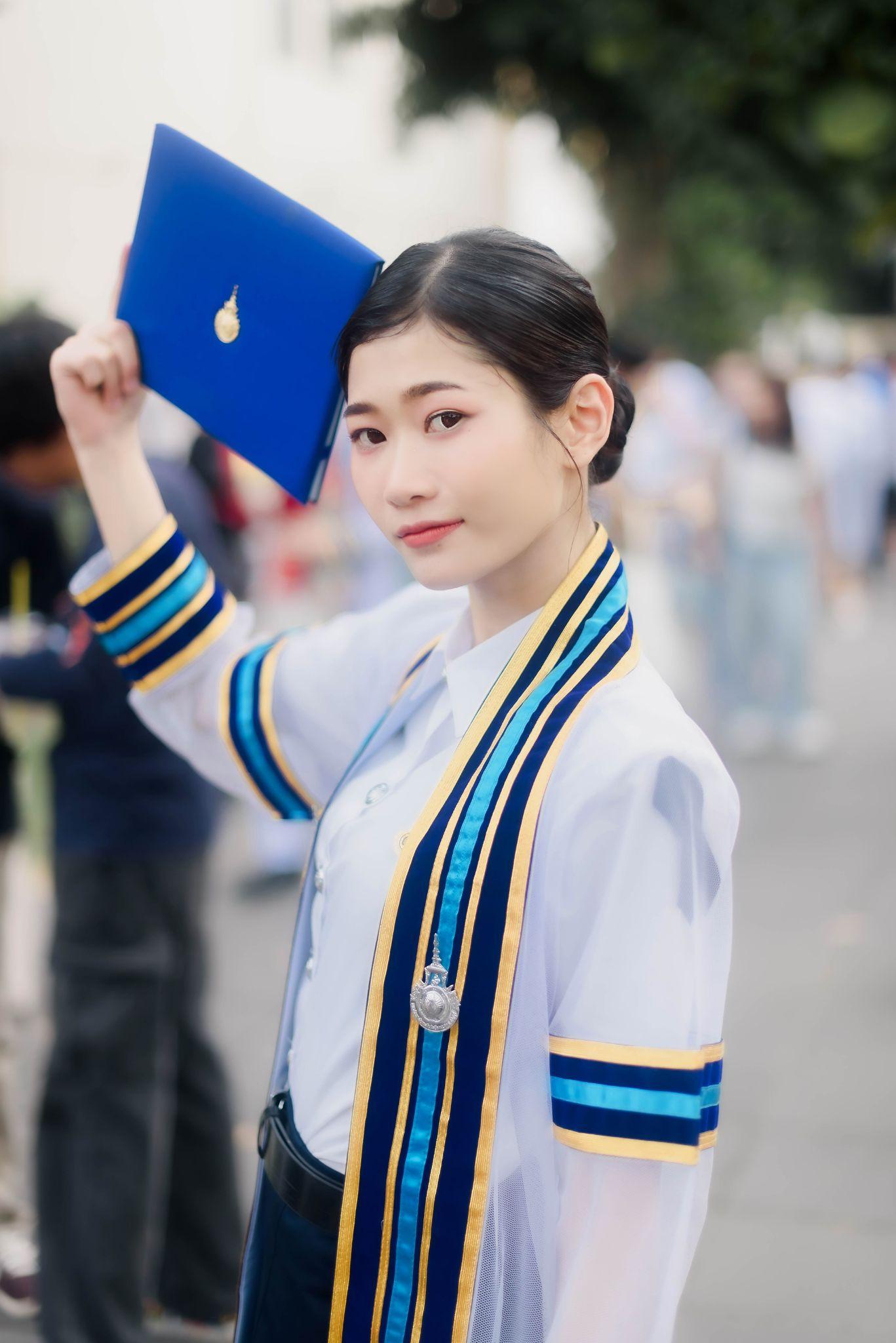 ผลงานรับปริญญา มหาวิทยาลัยเทคโนโลยีราชมงคลธัญบุรี โดย ARTT FOTOGRAPH ภาพที่ 7