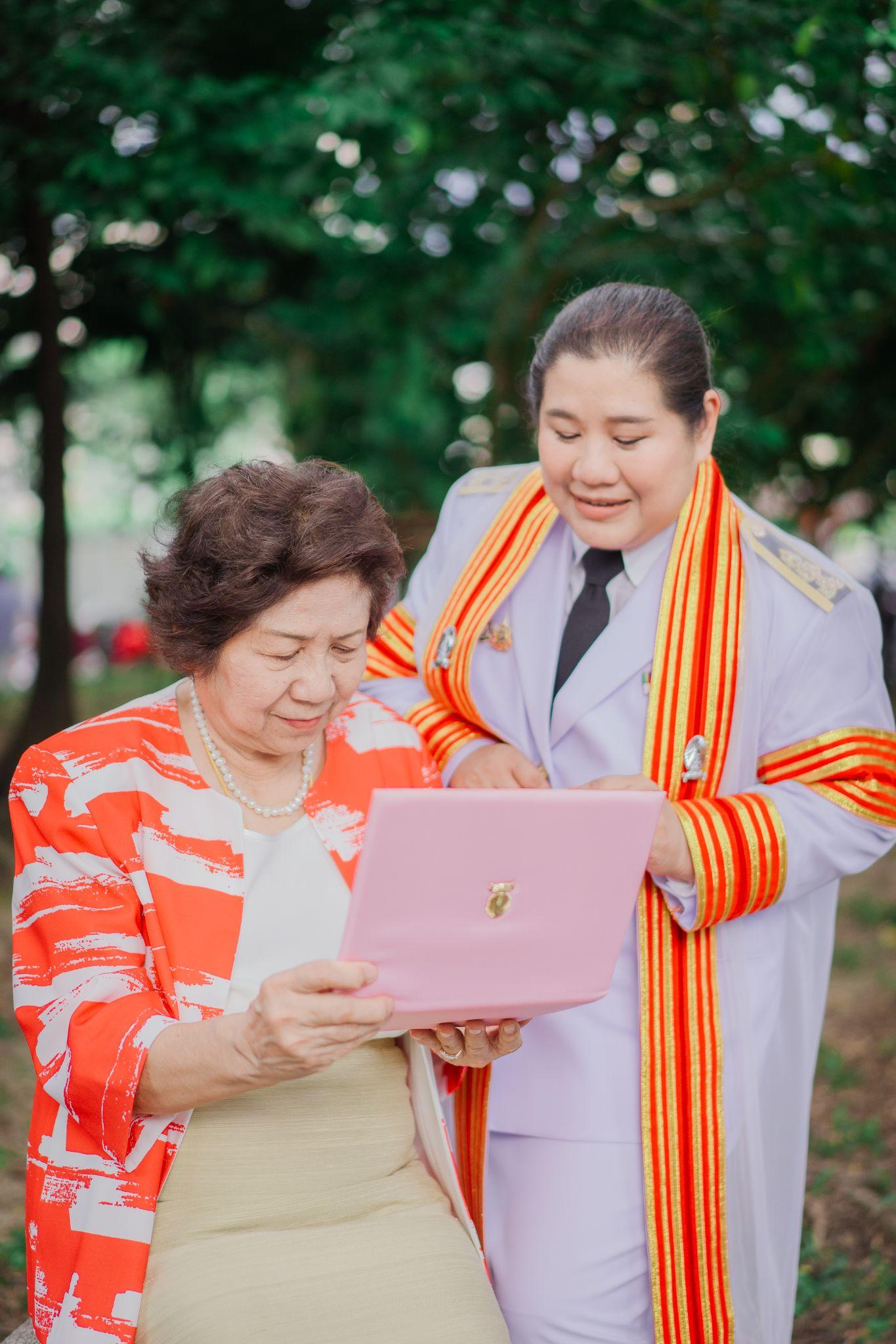 ผลงานรับปริญญา จุฬาลงกรณ์มหาวิทยาลัย โดย TaBenzFoTo ภาพที่ 18