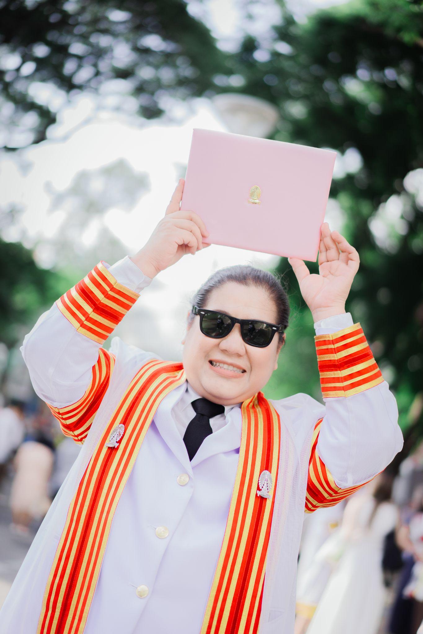 ผลงานรับปริญญา จุฬาลงกรณ์มหาวิทยาลัย โดย TaBenzFoTo ภาพที่ 17