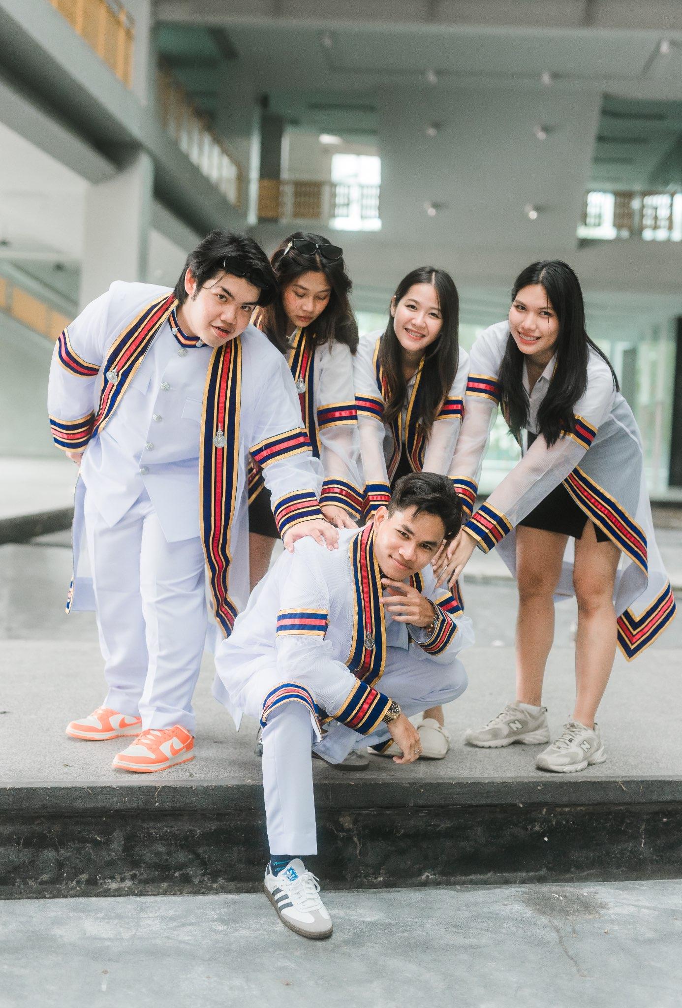 ผลงานรับปริญญา มหาวิทยาลัยเทคโนโลยีราชมงคลธัญบุรี โดย Castas Fames ภาพที่ 19
