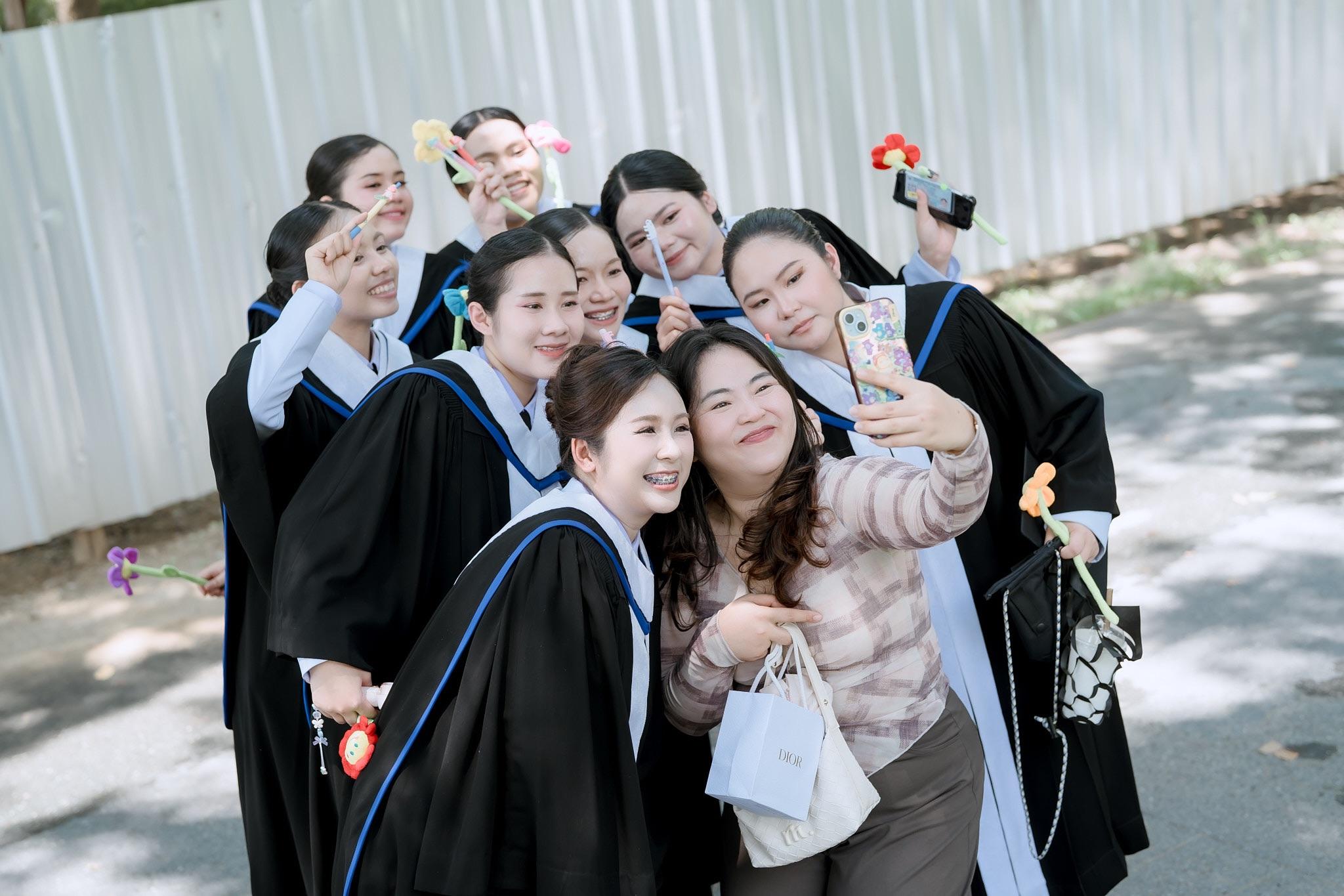 ผลงานรับปริญญา มหาวิทยาลัยมหิดล โดย Bird Panivat photographer ภาพที่ 14
