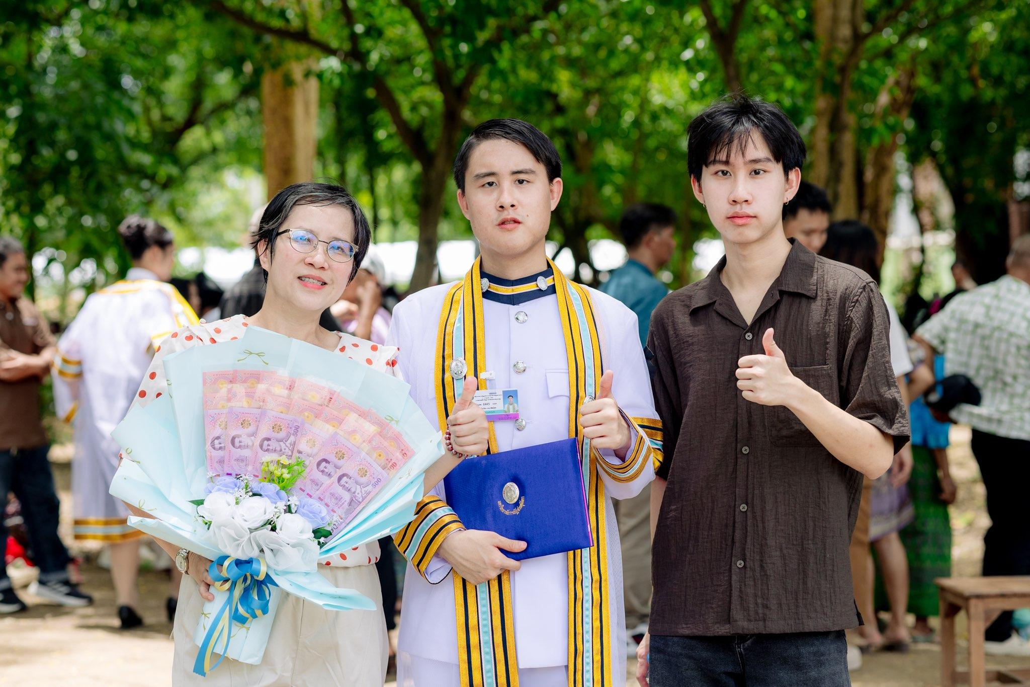 ผลงานรับปริญญา โดย Samart Photo ภาพที่ 7