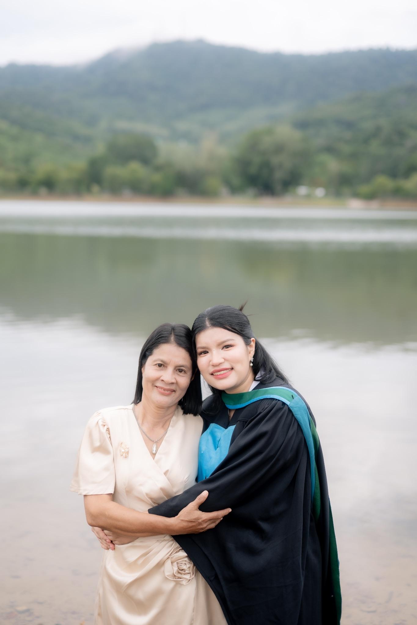 ผลงานรับปริญญา มหาวิทยาลัยสงขลานครินทร์ โดย H A N G P h o t o ภาพที่ 5