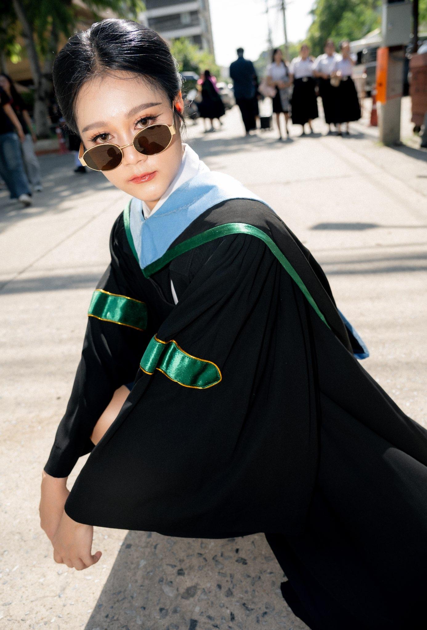 ผลงานรับปริญญา มหาวิทยาลัยราชภัฏเทพสตรี โดย H A N G P h o t o ภาพที่ 5