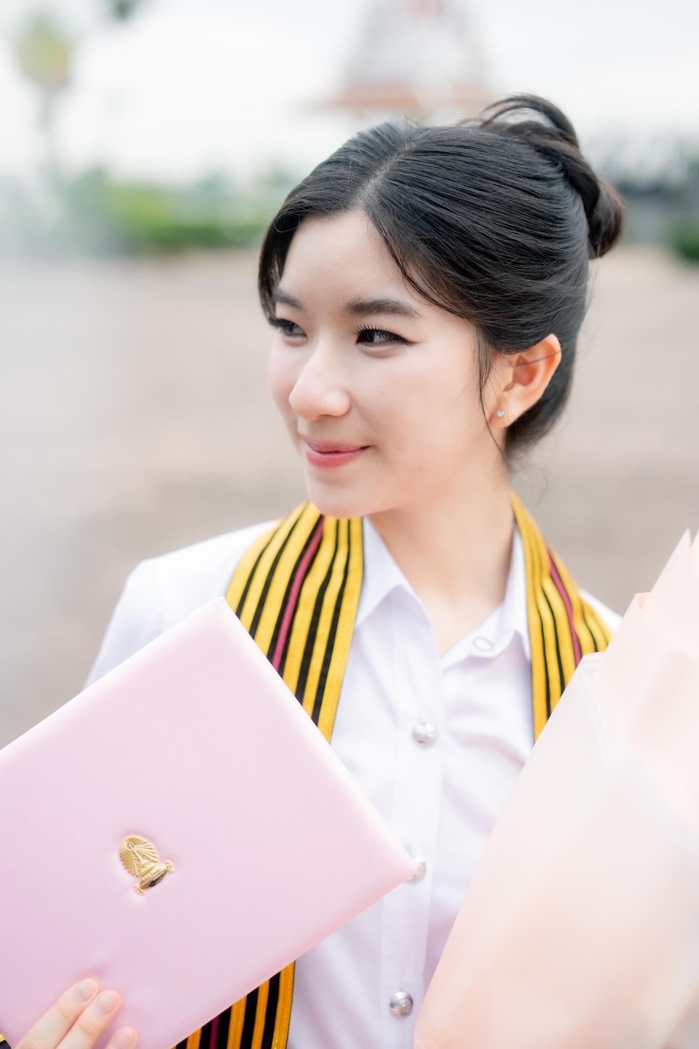 ผลงานรับปริญญา จุฬาลงกรณ์มหาวิทยาลัย โดย H A N G P h o t o ภาพที่ 18