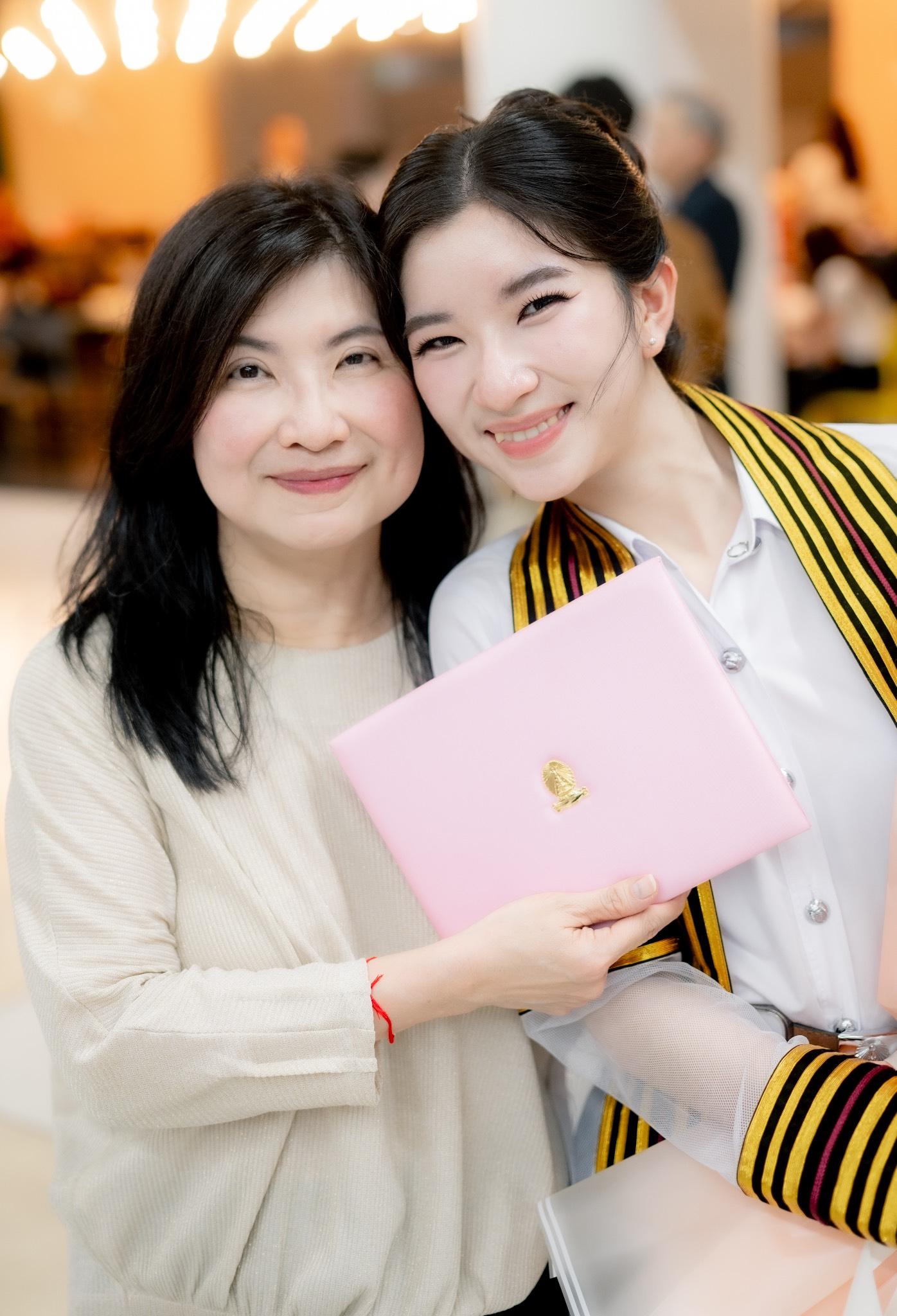 ผลงานรับปริญญา จุฬาลงกรณ์มหาวิทยาลัย โดย H A N G P h o t o ภาพที่ 7