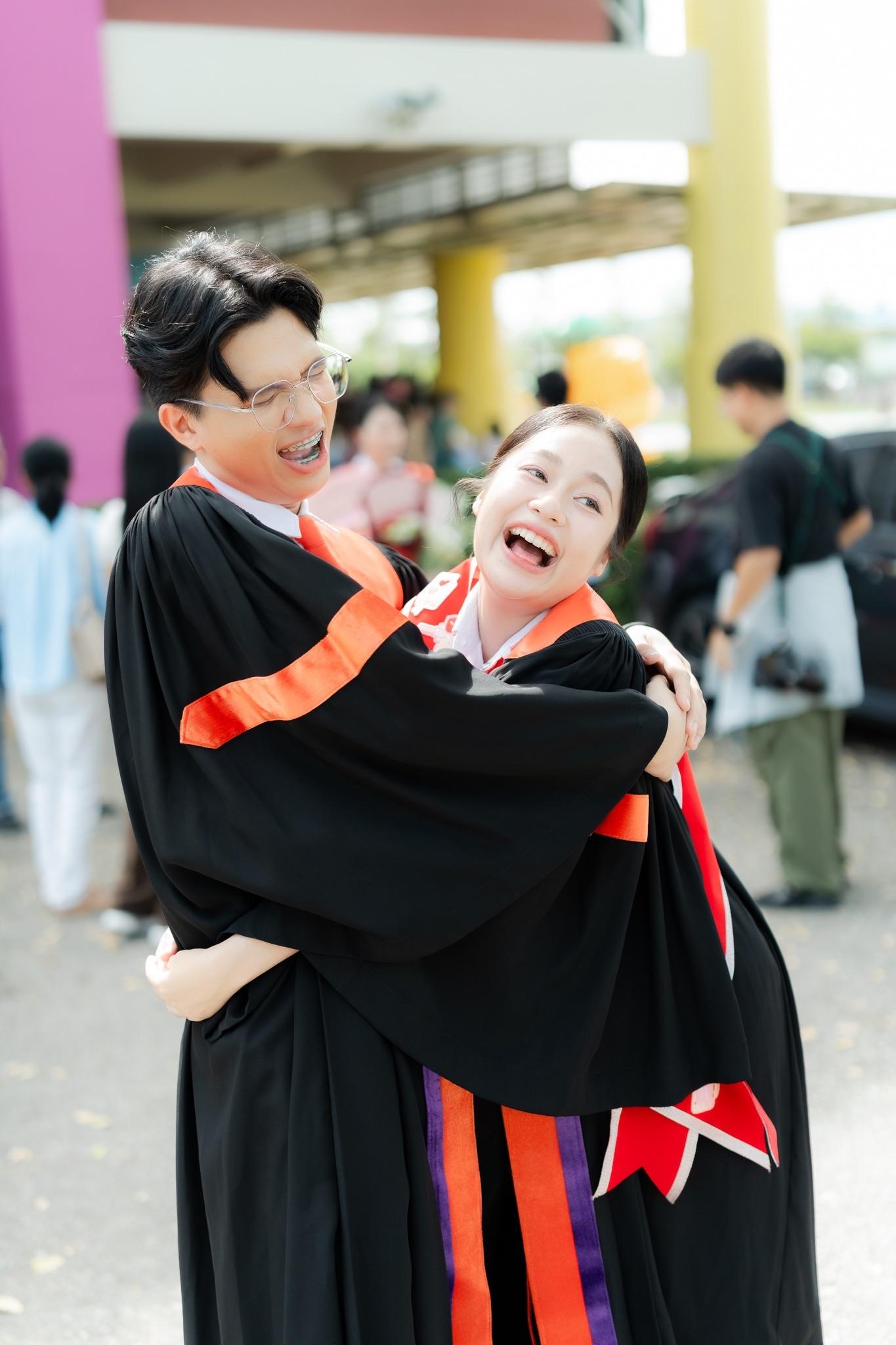 ผลงานรับปริญญา มหาวิทยาลัยวลัยลักษณ์ โดย snaps_dash ภาพที่ 10