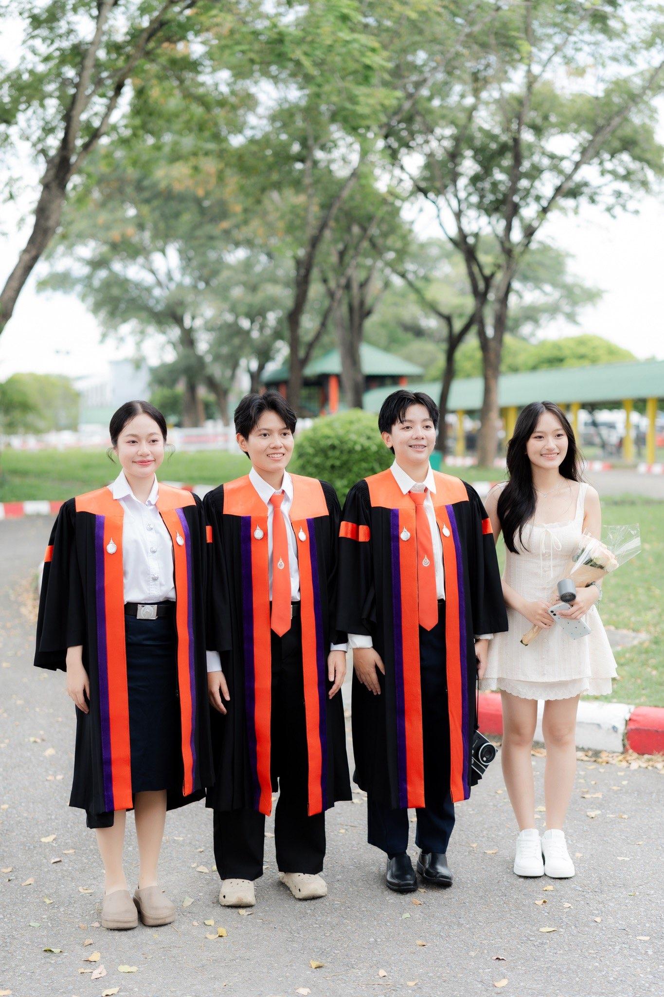 ผลงานรับปริญญา มหาวิทยาลัยวลัยลักษณ์ โดย snaps_dash ภาพที่ 2