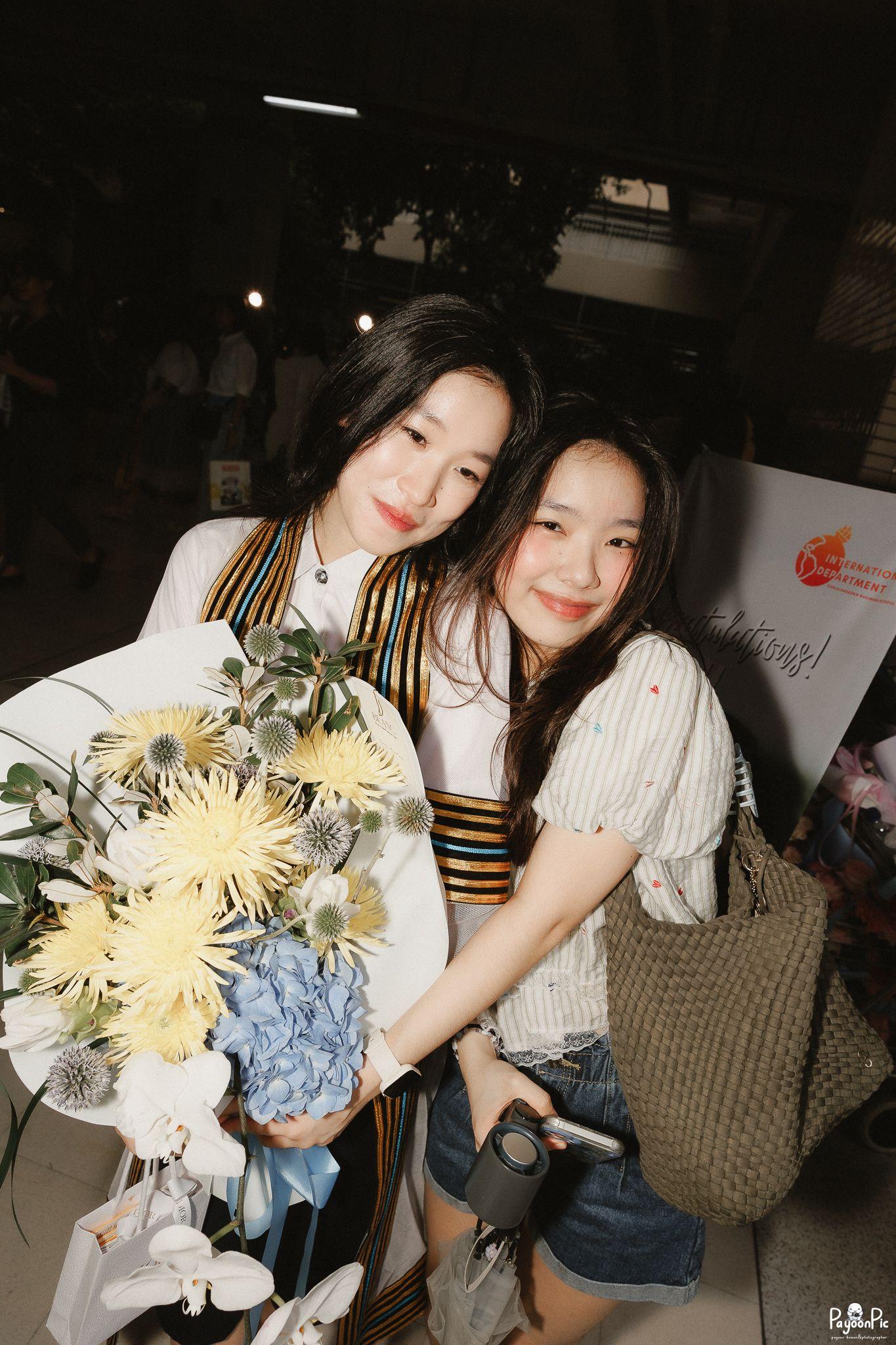 ผลงานรับปริญญา จุฬาลงกรณ์มหาวิทยาลัย โดย Payoonpic ภาพที่ 8