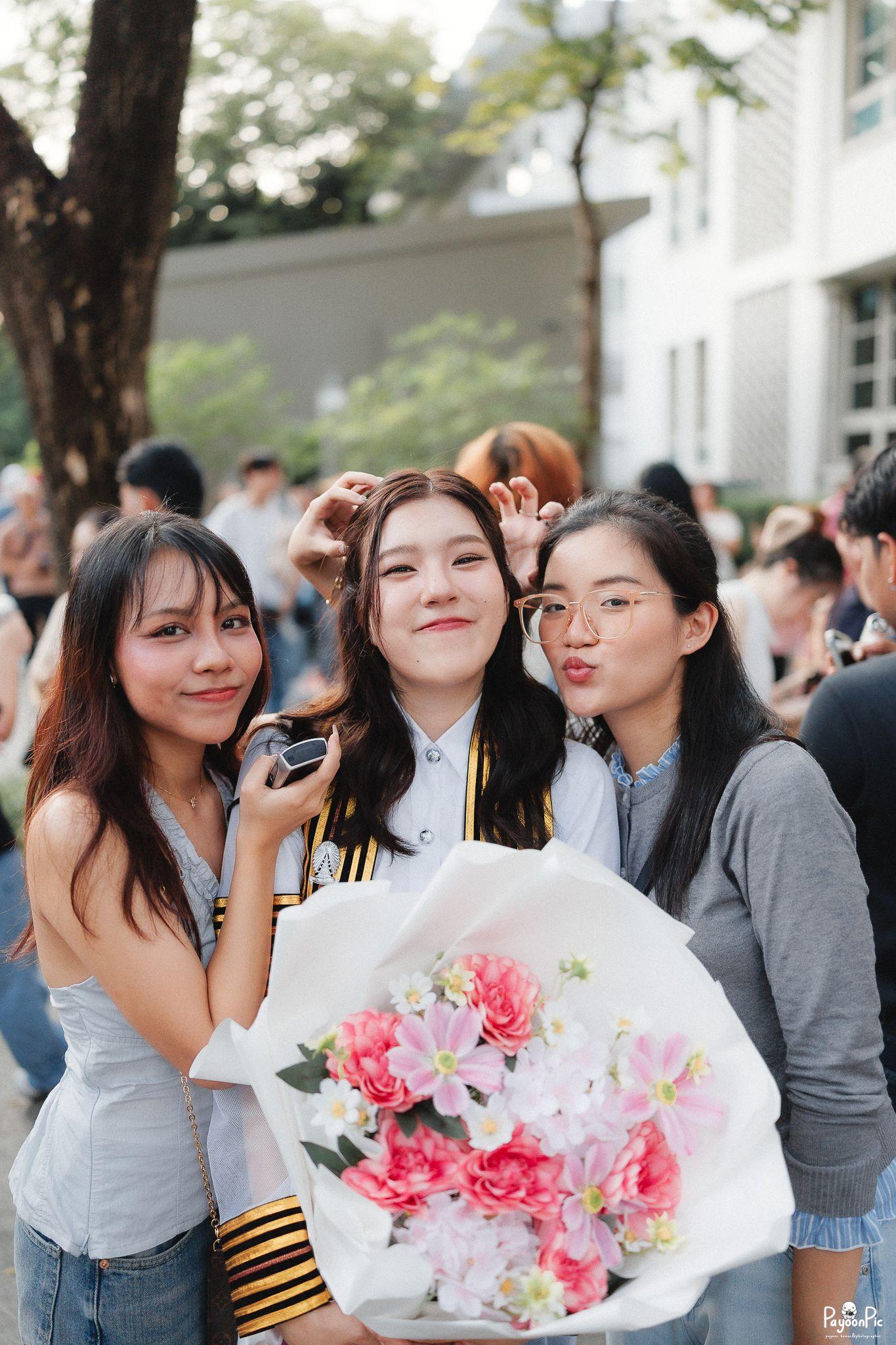 ผลงานรับปริญญา จุฬาลงกรณ์มหาวิทยาลัย โดย Payoonpic ภาพที่ 10