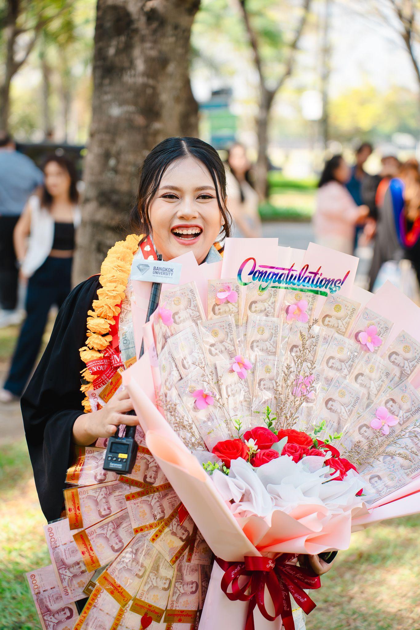ผลงานรับปริญญา มหาวิทยาลัยกรุงเทพ โดย AeffSnap ภาพที่ 7