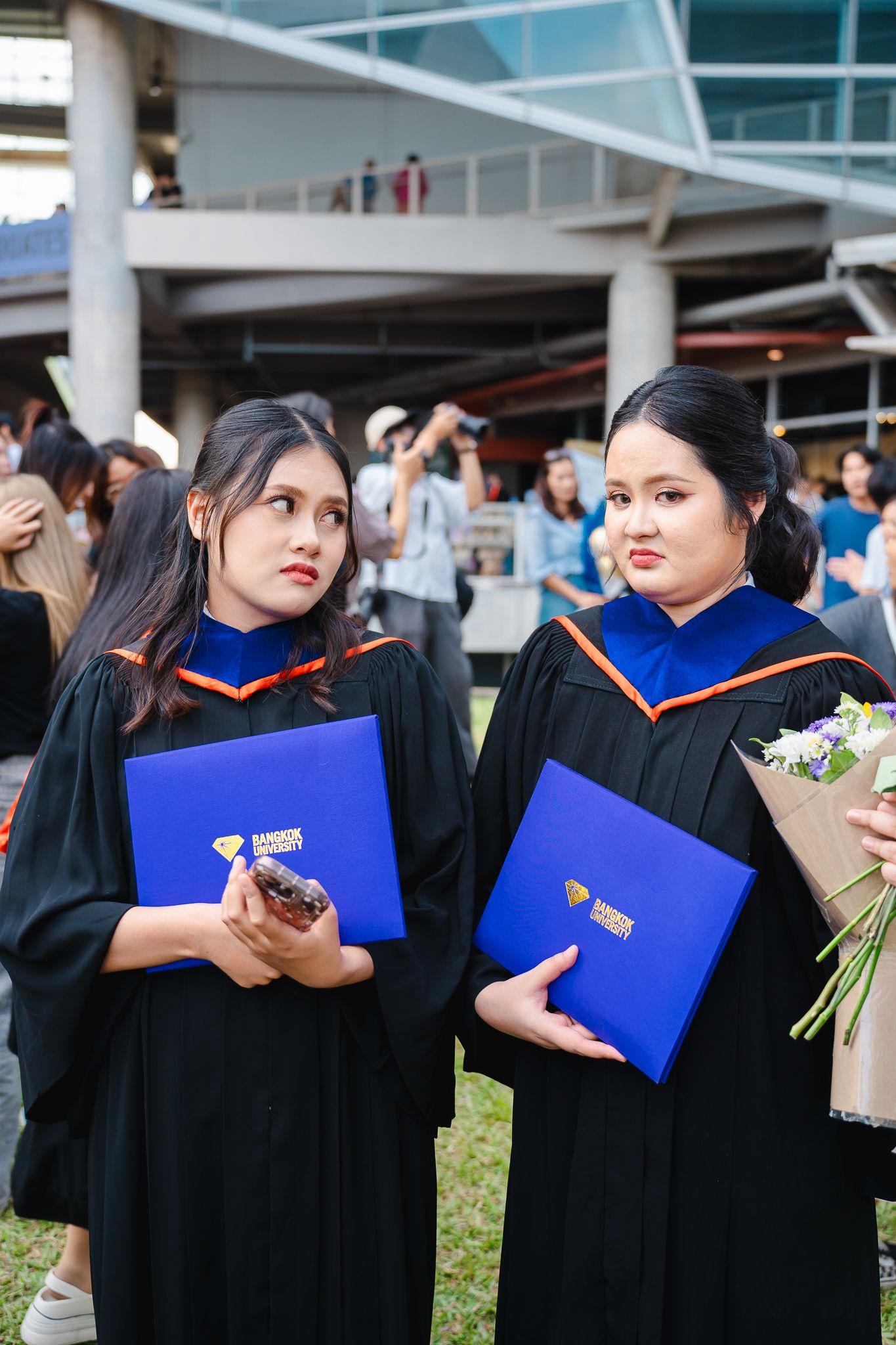 ผลงานรับปริญญา มหาวิทยาลัยกรุงเทพ โดย AeffSnap ภาพที่ 8