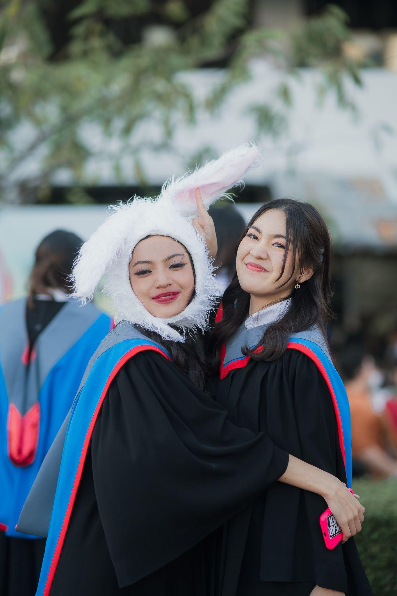 ผลงานรับปริญญา มหาวิทยาลัยศรีนครินทรวิโรฒ โดย AeffSnap ภาพที่ 5