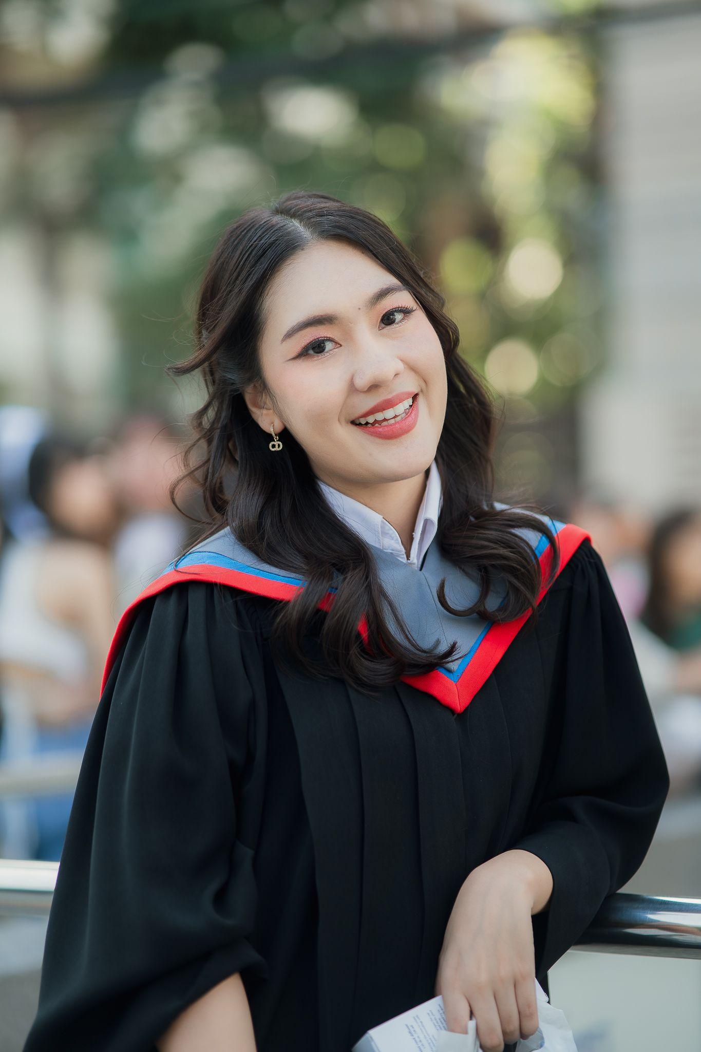 ผลงานรับปริญญา มหาวิทยาลัยศรีนครินทรวิโรฒ โดย AeffSnap ภาพที่ 2