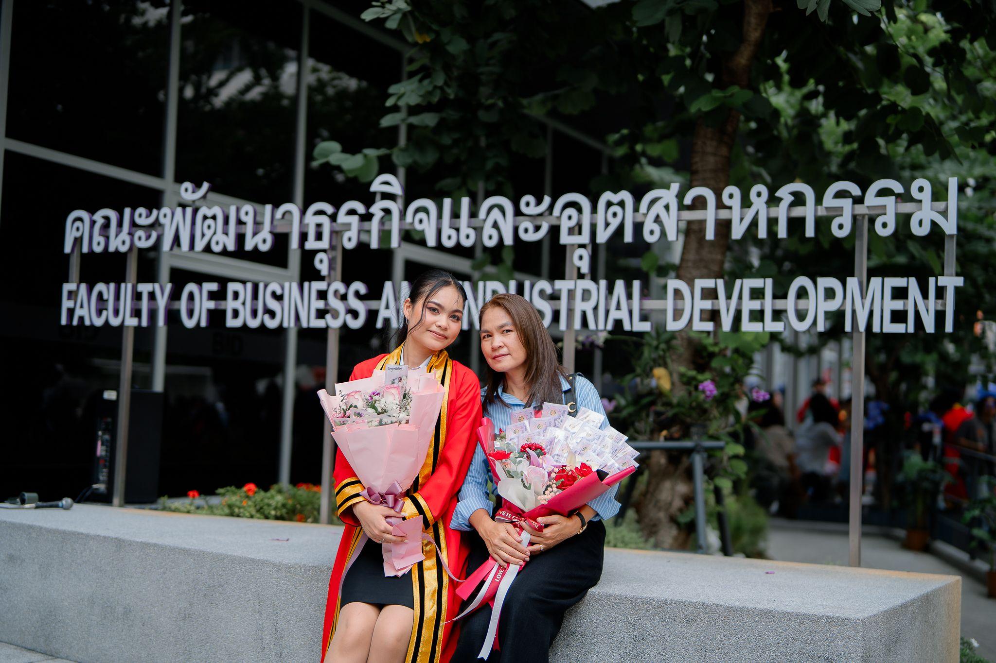 ผลงานรับปริญญา มหาวิทยาลัยเทคโนโลยีพระจอมเกล้าพระนครเหนือ โดย AeffSnap ภาพที่ 10