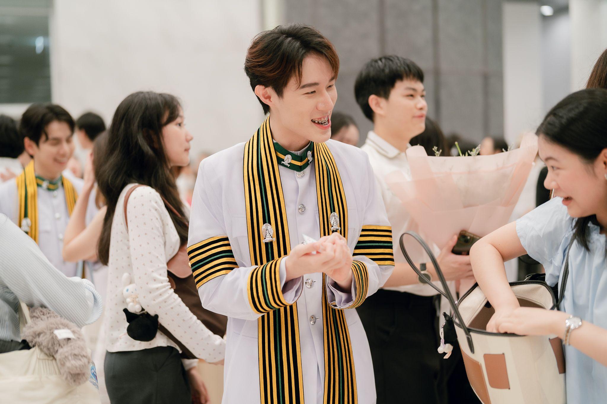 ผลงานรับปริญญา จุฬาลงกรณ์มหาวิทยาลัย โดย AeffSnap ภาพที่ 4