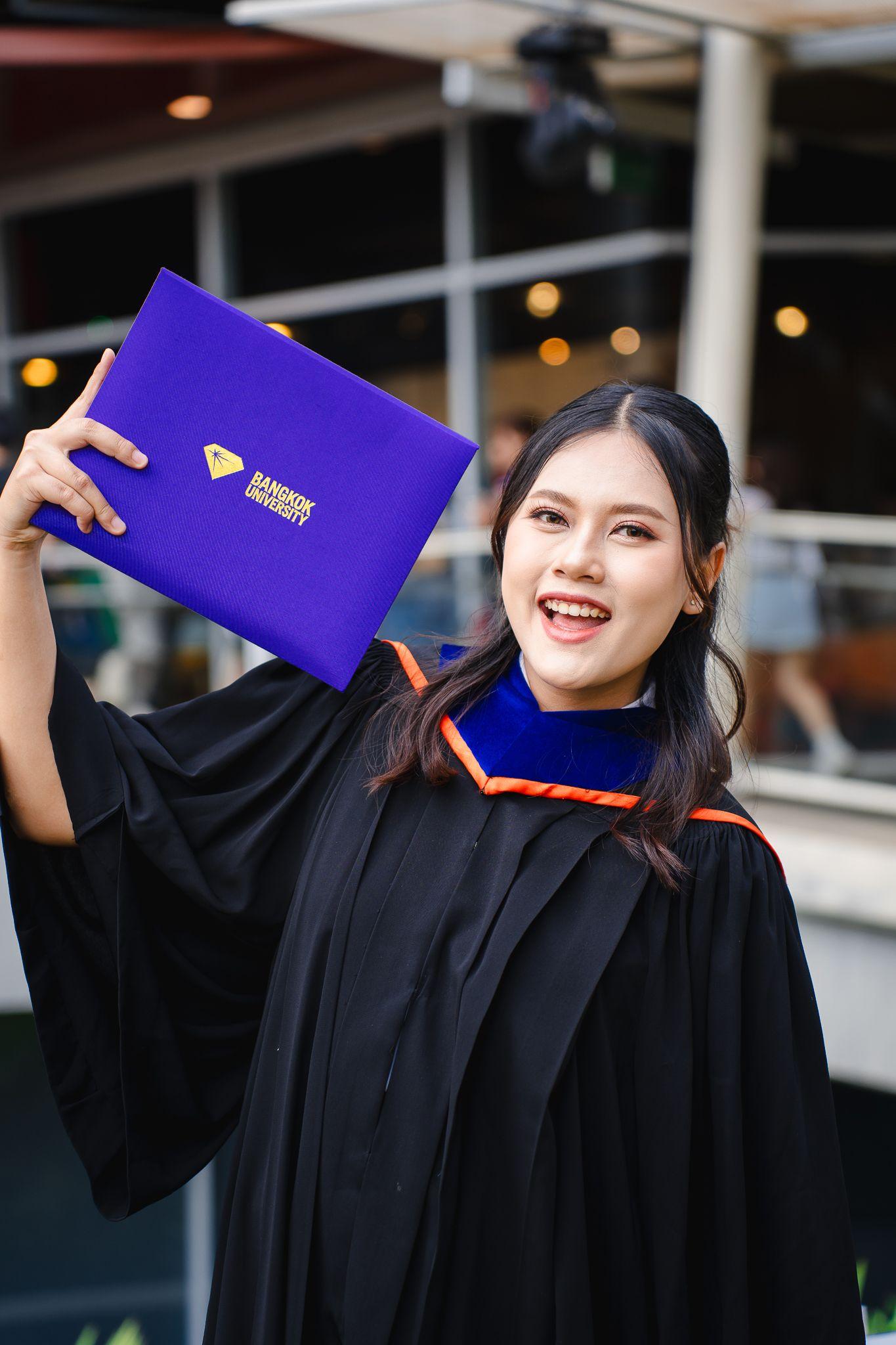 ผลงานรับปริญญา มหาวิทยาลัยกรุงเทพ โดย AeffSnap ภาพที่ 9