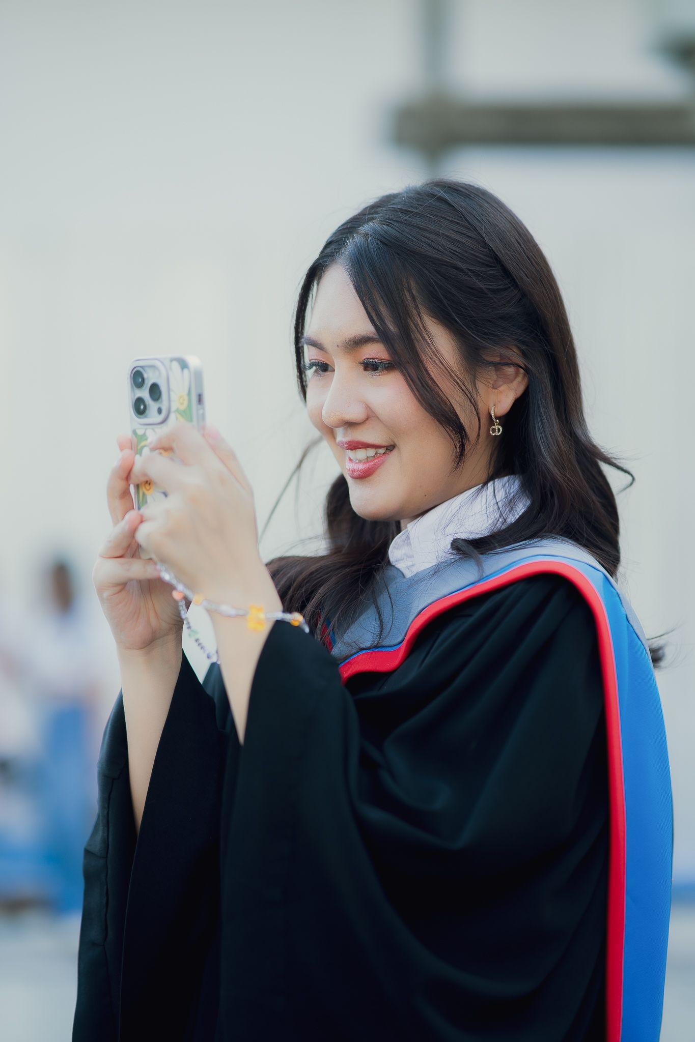 ผลงานรับปริญญา มหาวิทยาลัยศรีนครินทรวิโรฒ โดย AeffSnap ภาพที่ 4