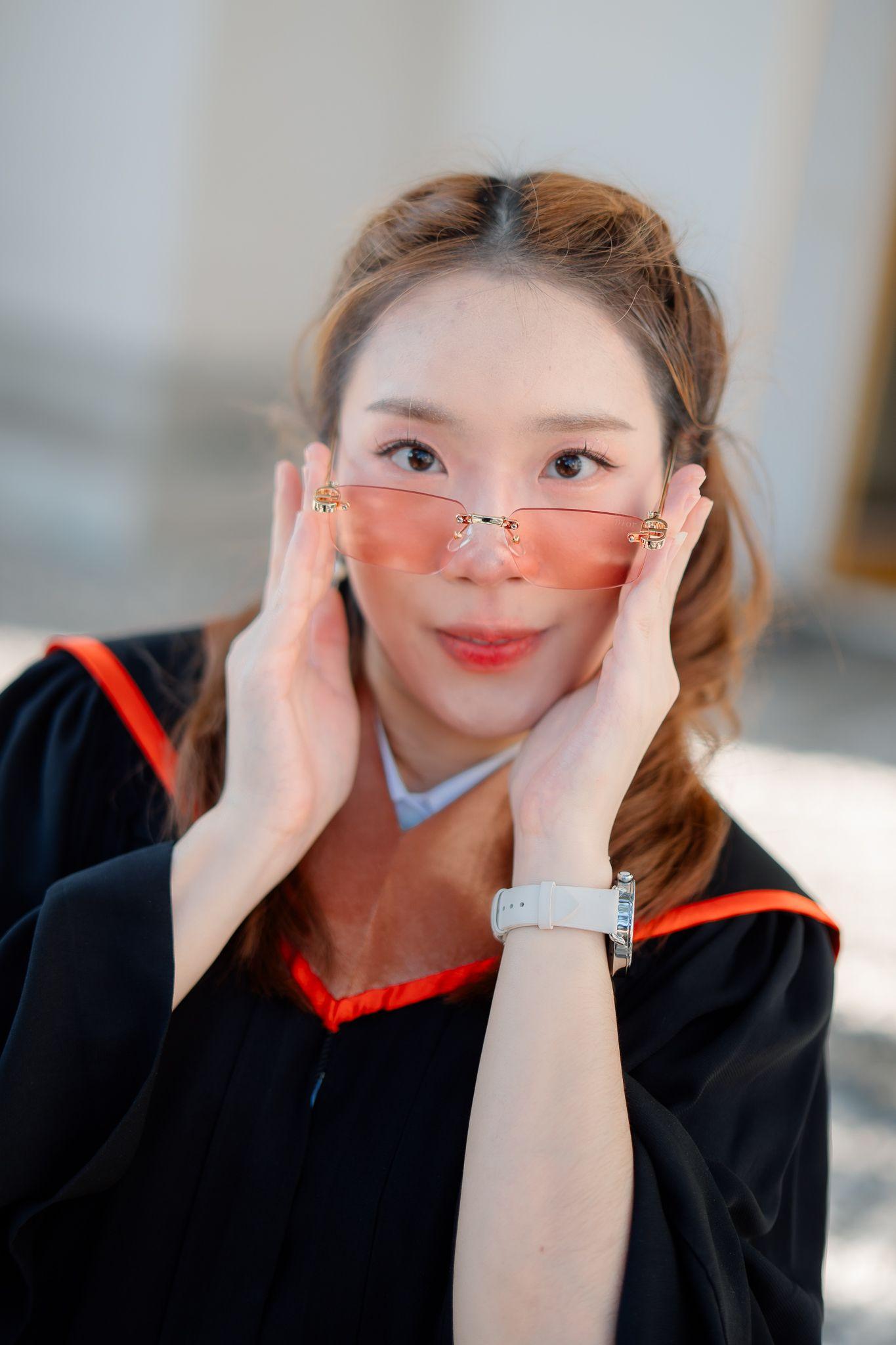 ผลงานรับปริญญา มหาวิทยาลัยกรุงเทพ โดย AeffSnap ภาพที่ 1