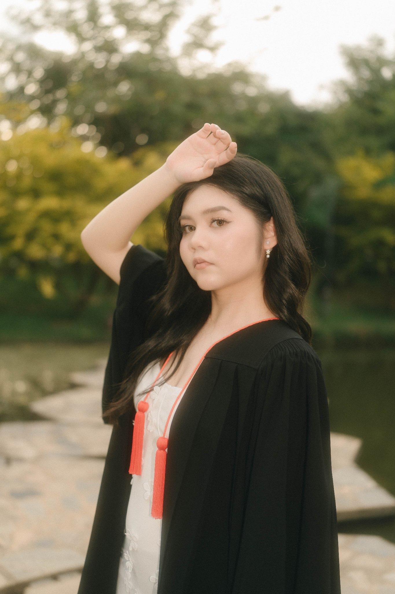 ผลงานรับปริญญา โดย favibe__ ภาพที่ 6