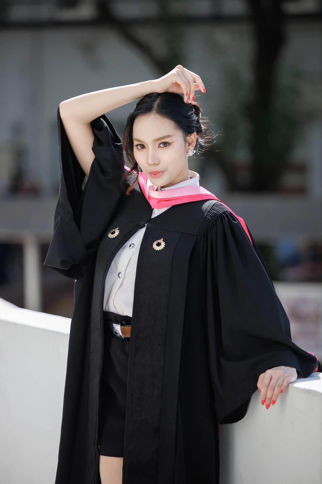 ผลงานรับปริญญา โดย ช่างภาพรับปริญญา ภาพที่ 2